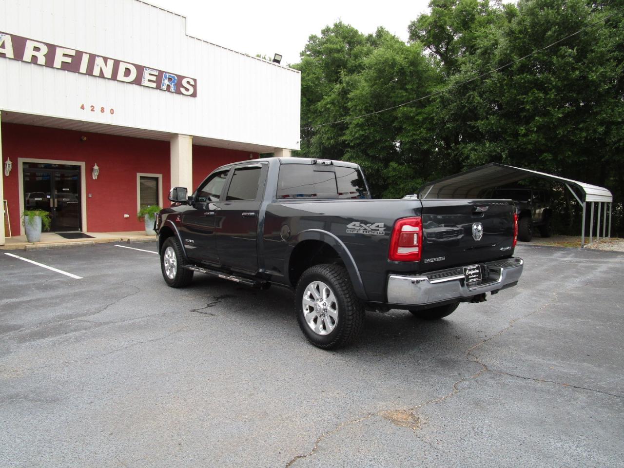 RAM 2500 Laramie 4x4 Crew Cab 6'4" Box 2022