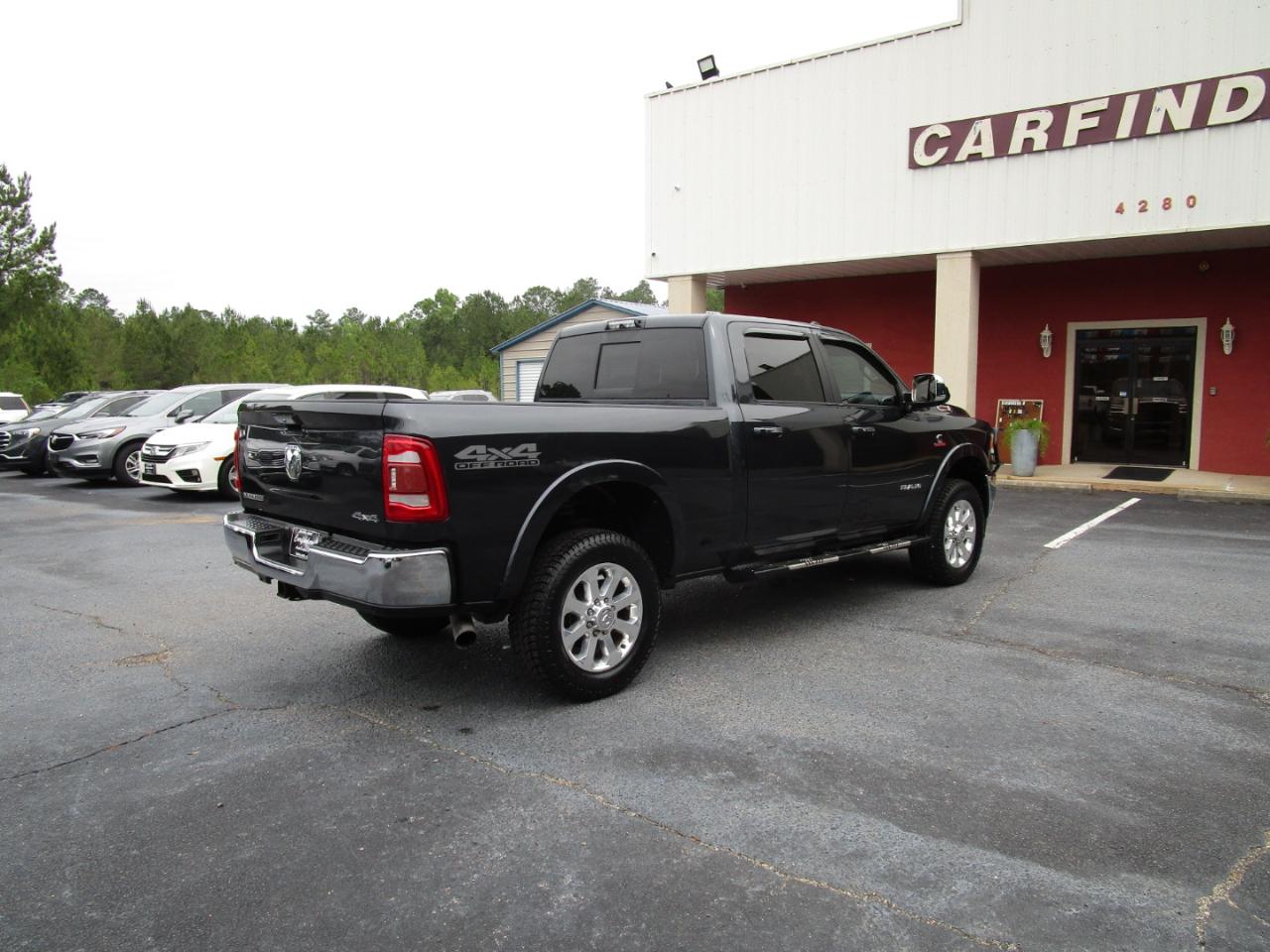 RAM 2500 Laramie 4x4 Crew Cab 6'4" Box 2022
