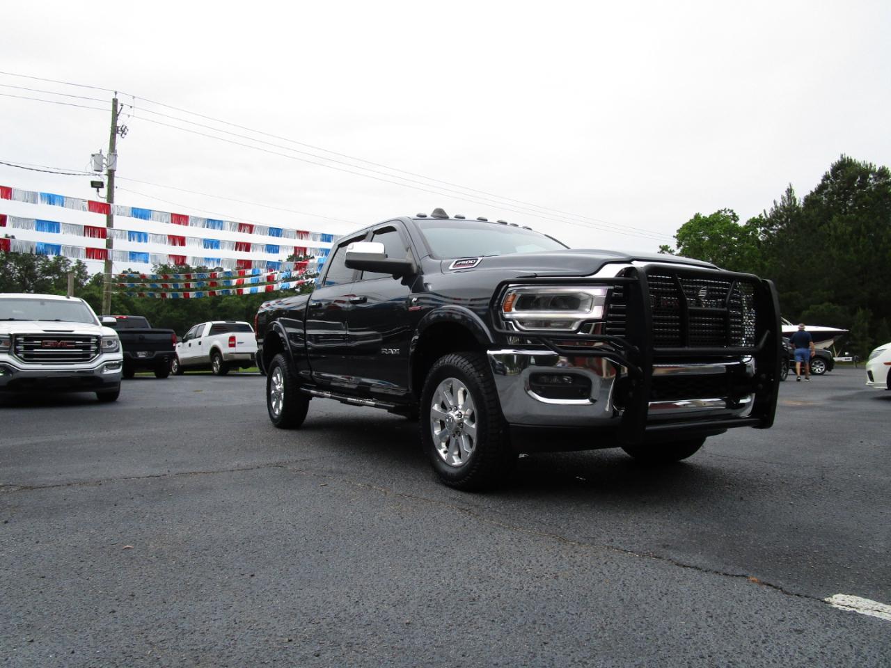 RAM 2500 Laramie 4x4 Crew Cab 6'4" Box 2022