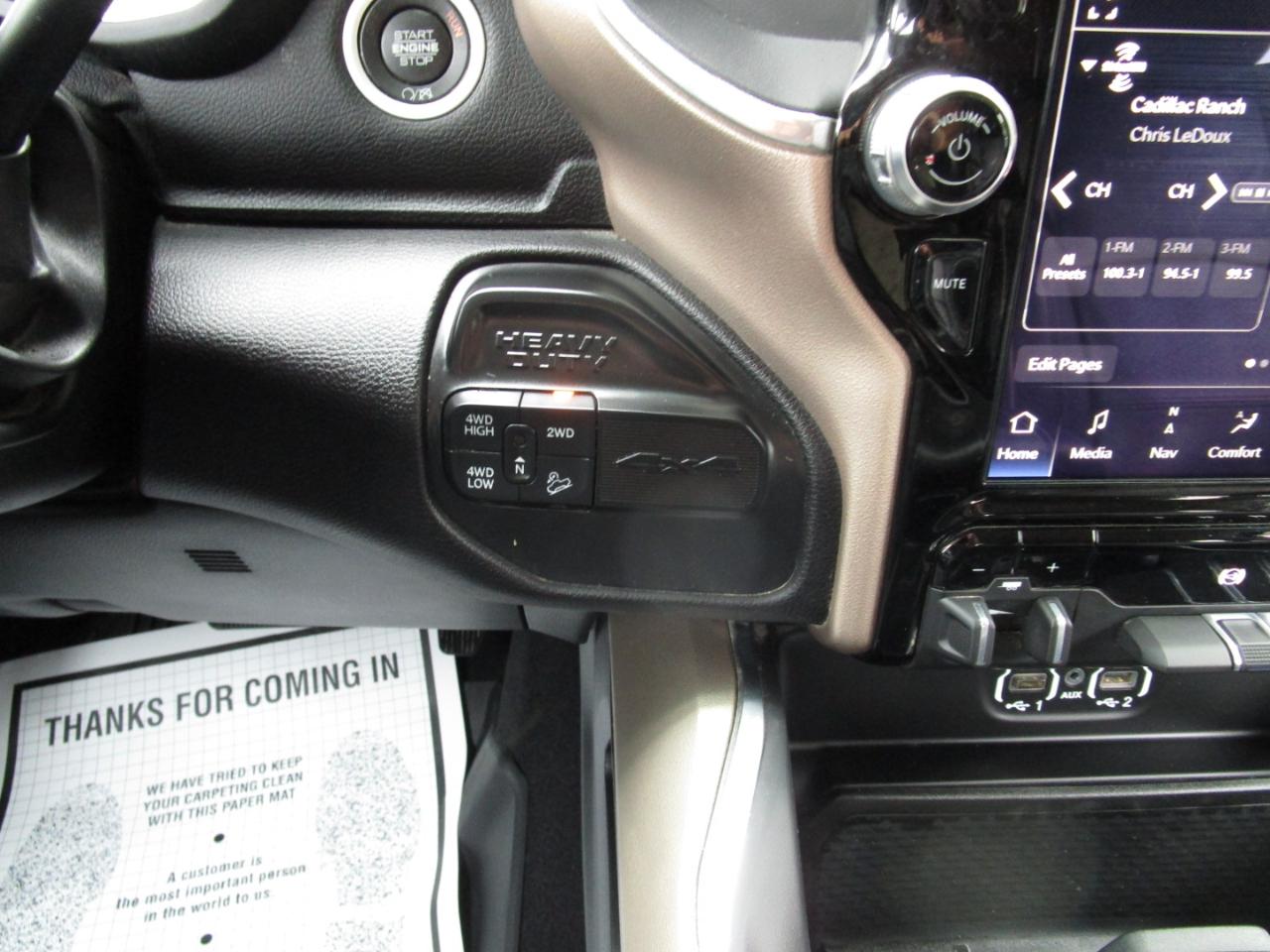 RAM 2500 Laramie 4x4 Crew Cab 6'4" Box 2022