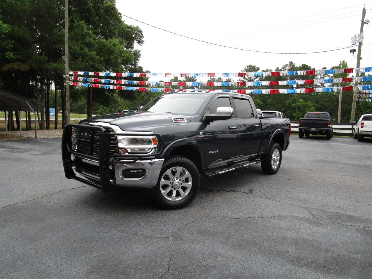 RAM 2500 Laramie 4x4 Crew Cab 6'4" Box 2022