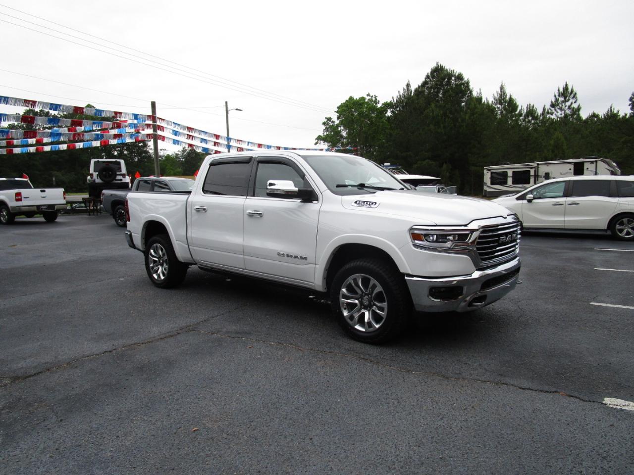 RAM 1500 Longhorn 4x4 Crew Cab 5'7" Box 2019
