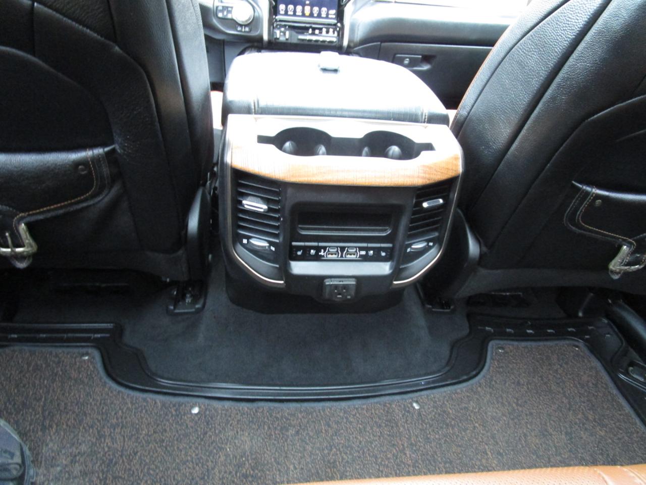 RAM 1500 Longhorn 4x4 Crew Cab 5'7" Box 2019