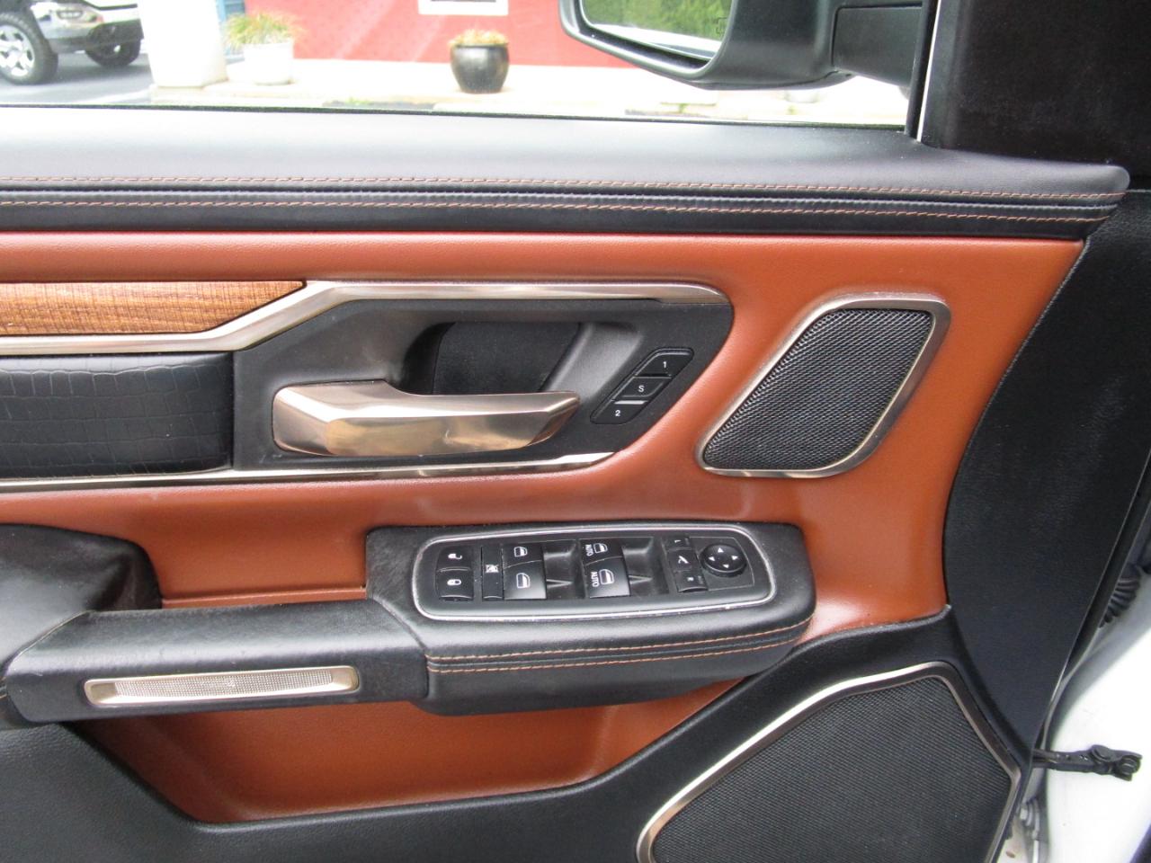 RAM 1500 Longhorn 4x4 Crew Cab 5'7" Box 2019