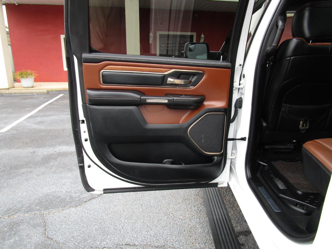 RAM 1500 Longhorn 4x4 Crew Cab 5'7" Box 2019