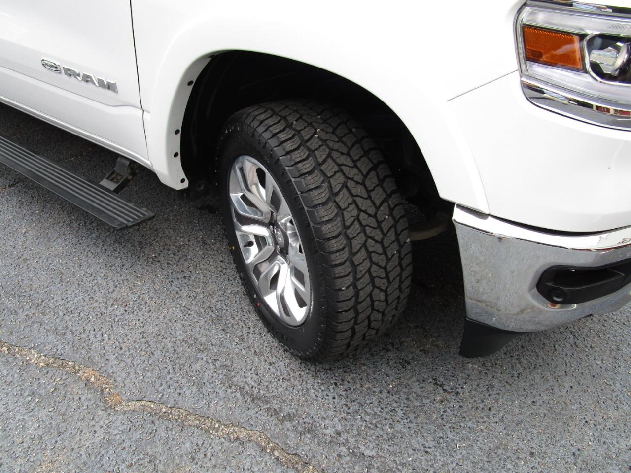 RAM 1500 Longhorn 4x4 Crew Cab 5'7" Box 2019