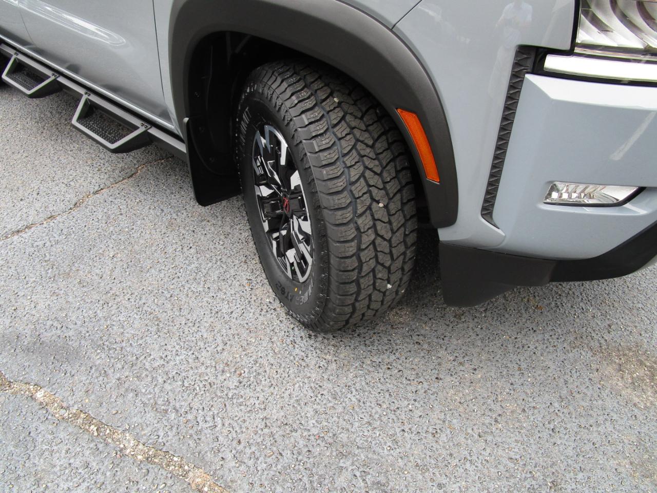 Nissan Frontier Crew Cab 4x2 PRO-X Auto 2023