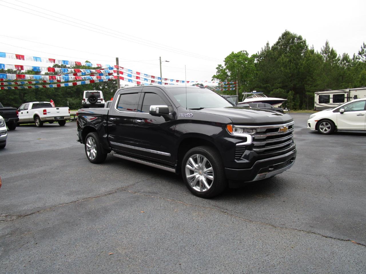 Chevrolet Silverado 1500 4WD Crew Cab 147" High Country 2023