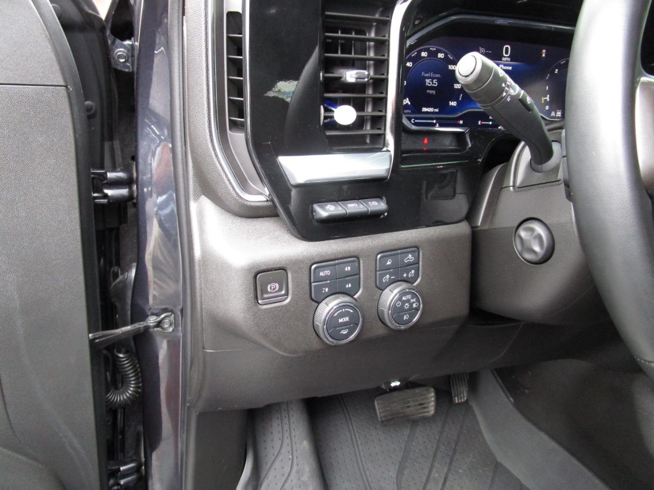 Chevrolet Silverado 1500 4WD Crew Cab 147" High Country 2023