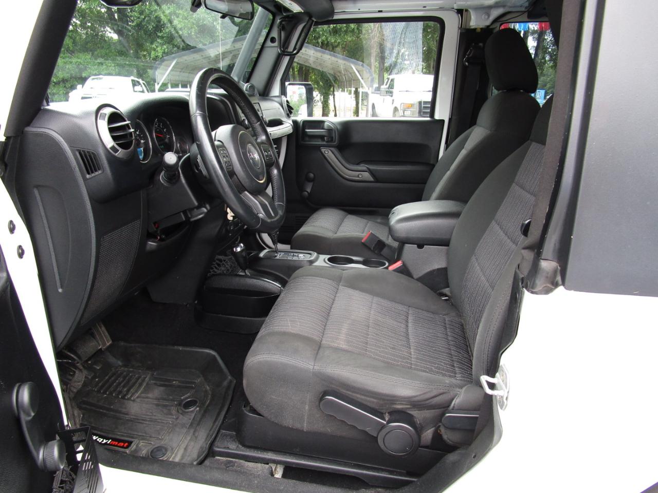 Jeep Wrangler 4WD 2dr Sport 2012