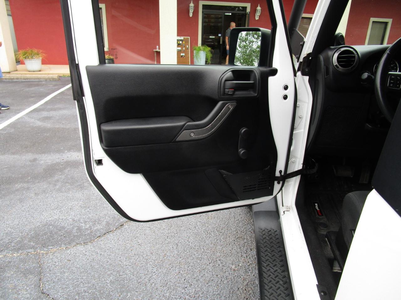 Jeep Wrangler 4WD 2dr Sport 2012