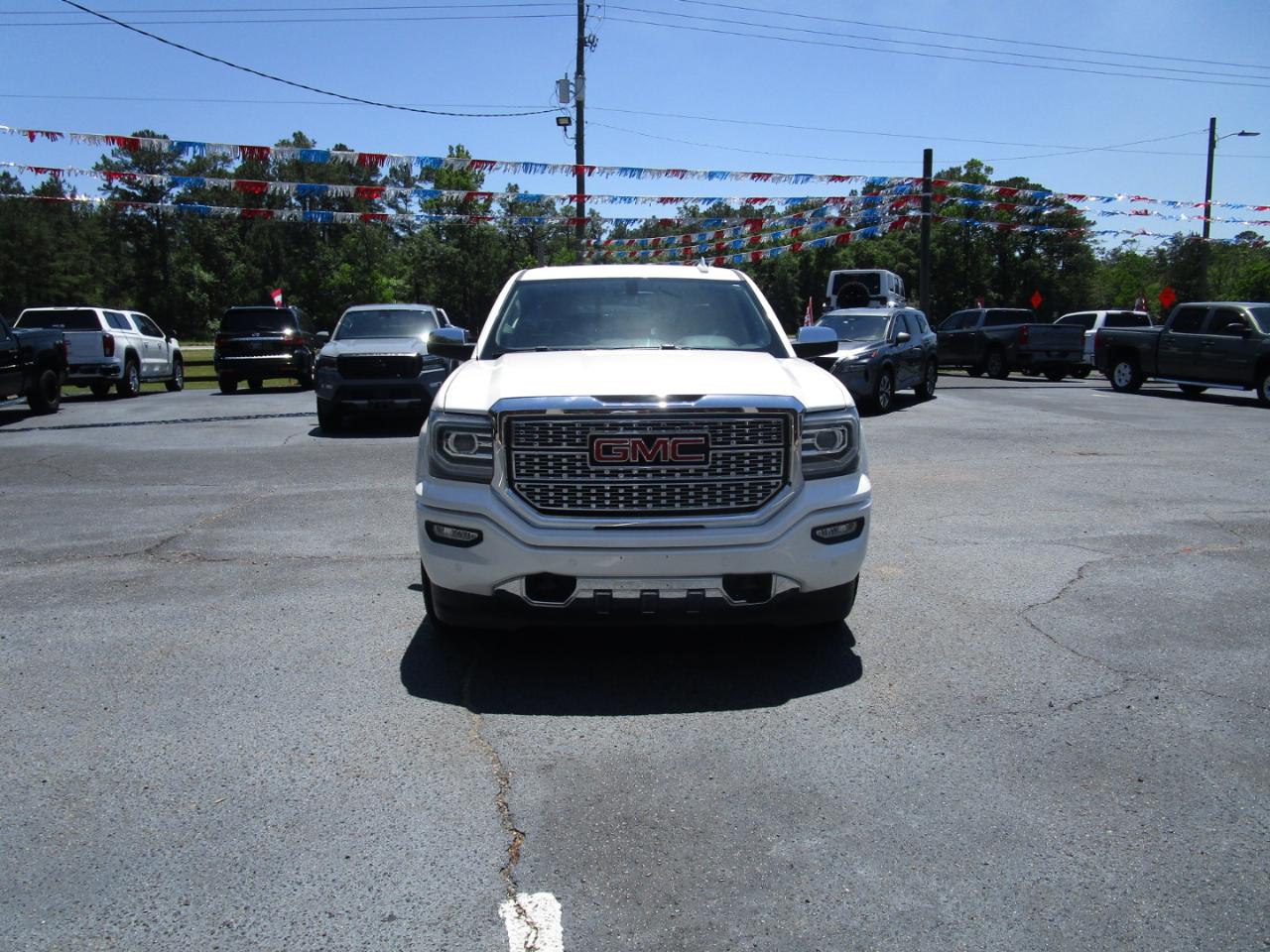 GMC Sierra 1500 4WD Crew Cab 143.5" Denali 2016