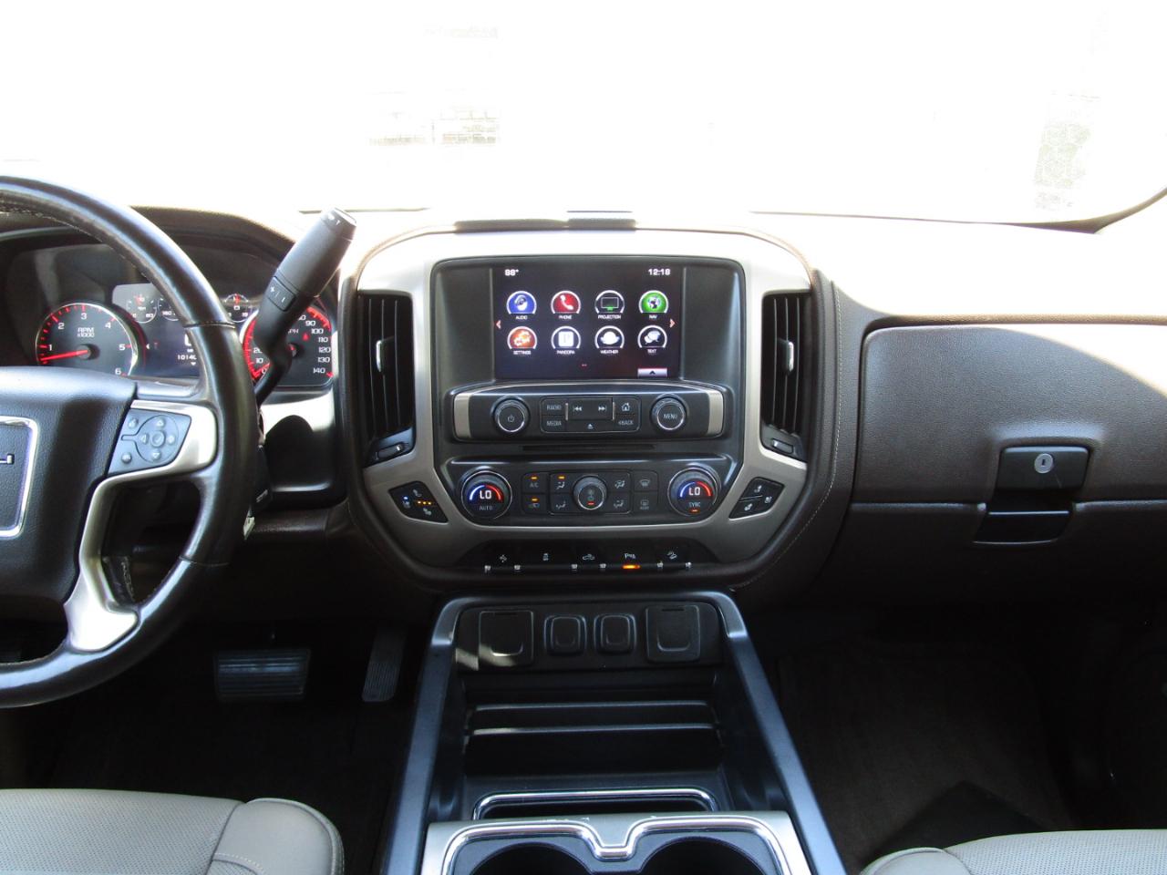 GMC Sierra 1500 4WD Crew Cab 143.5" Denali 2016