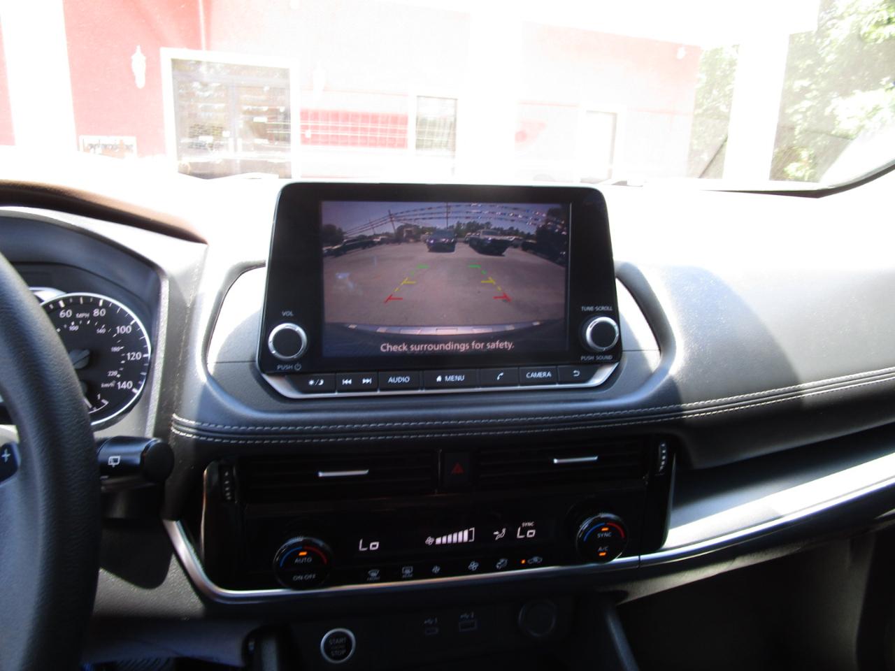 Nissan Rogue FWD SV *Ltd Avail* 2023