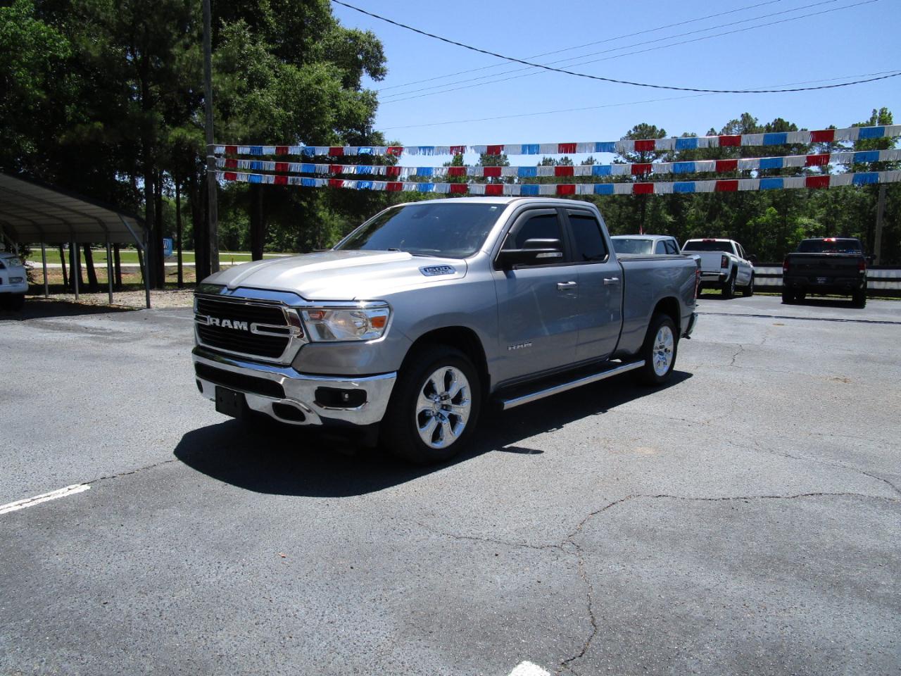 RAM 1500 Big Horn 4x4 Quad Cab 6'4" Box 2021