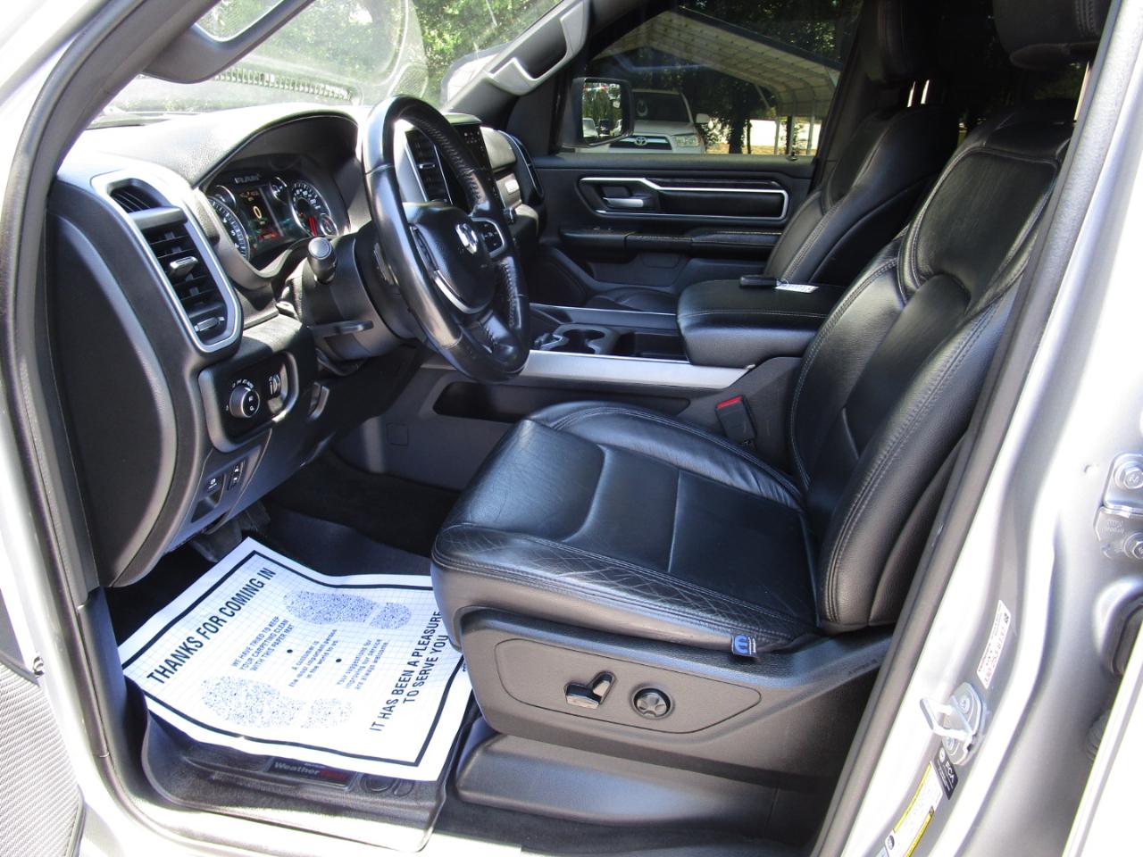 RAM 1500 Big Horn 4x4 Quad Cab 6'4" Box 2021