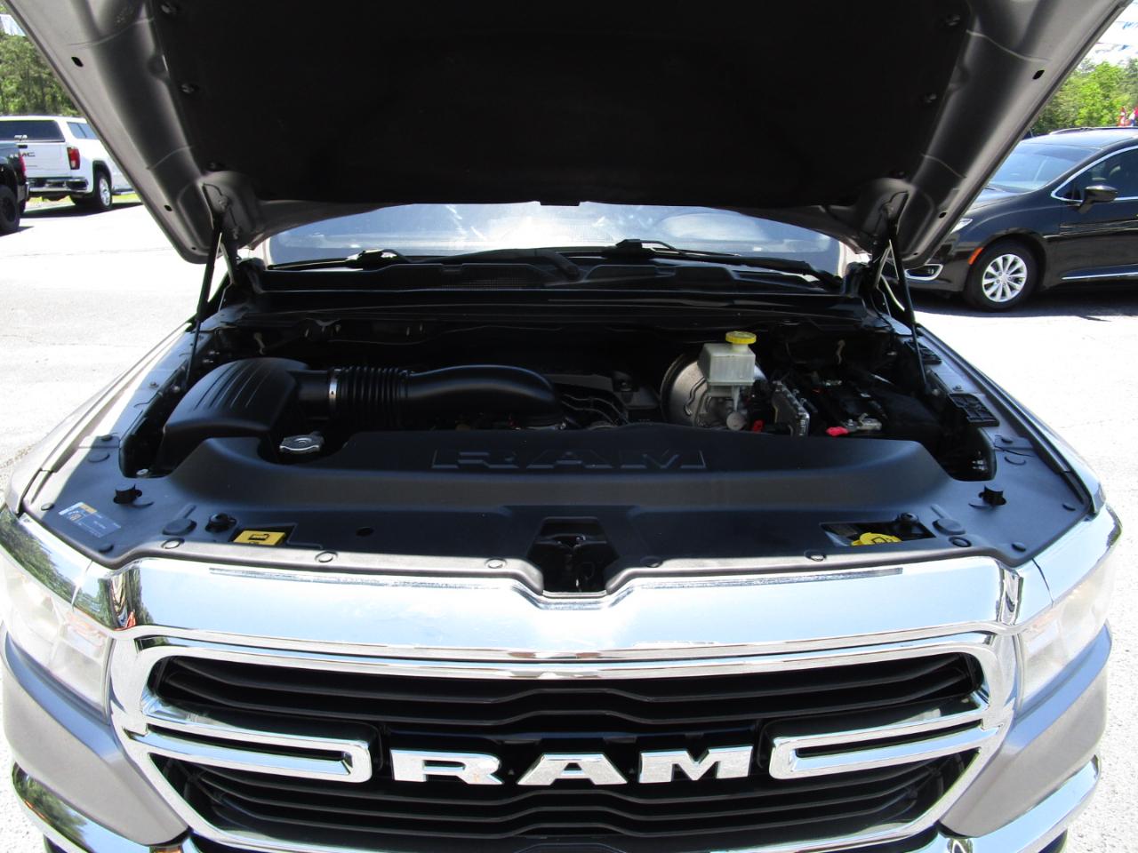 RAM 1500 Big Horn 4x4 Quad Cab 6'4" Box 2021
