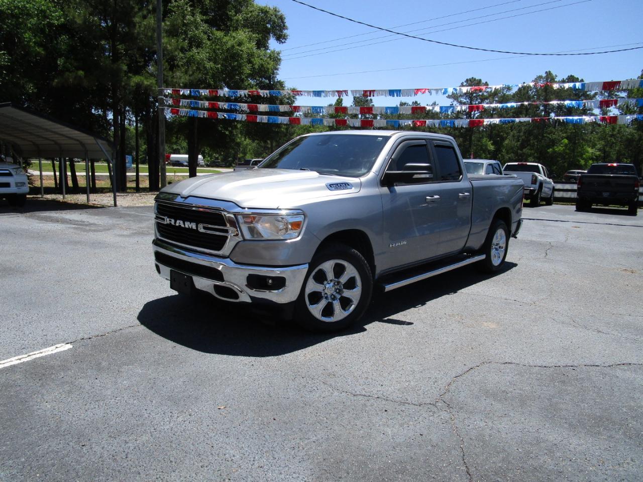 RAM 1500 Big Horn 4x4 Quad Cab 6'4" Box 2021