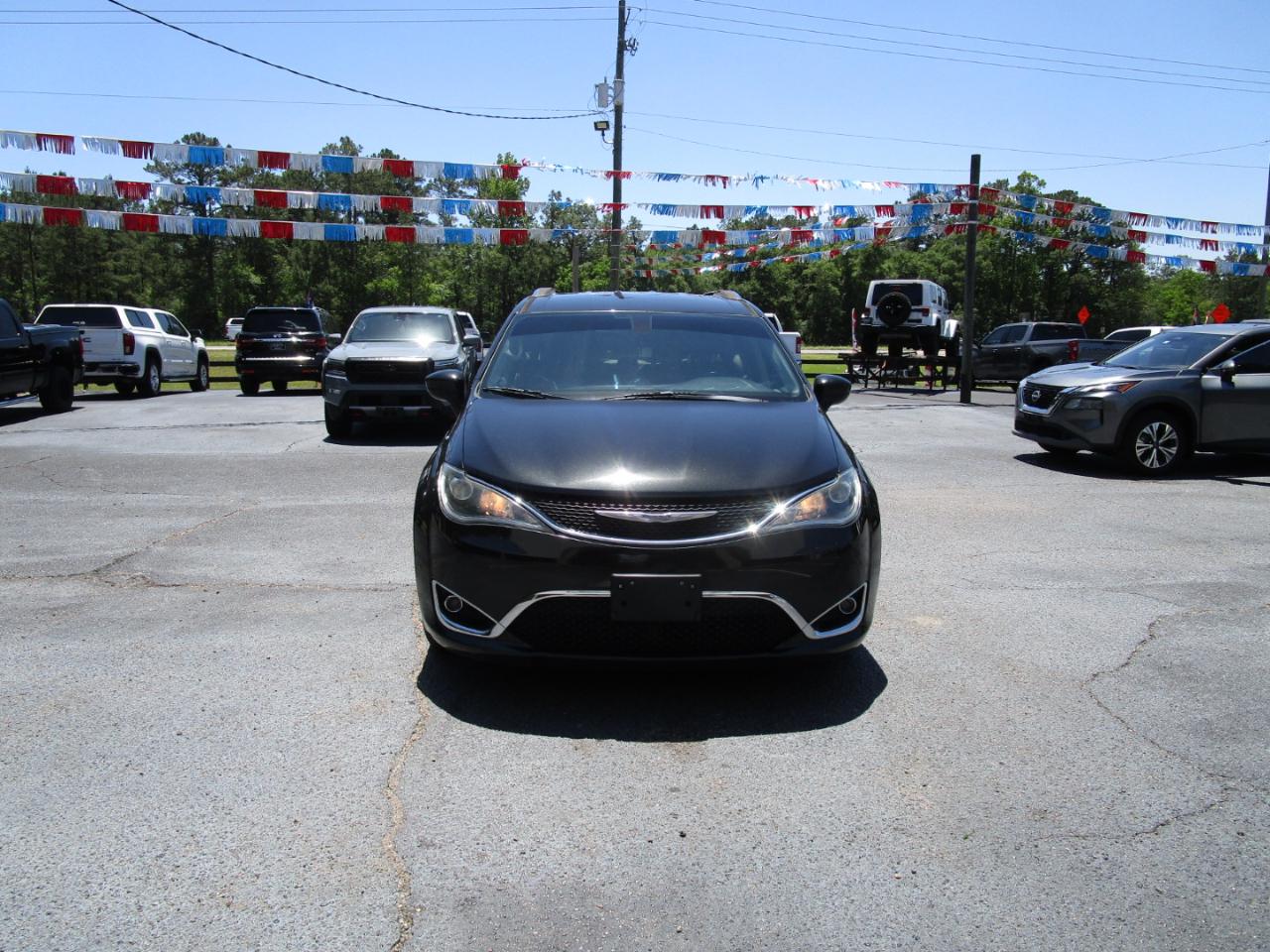 Chrysler Pacifica Touring L FWD 2019