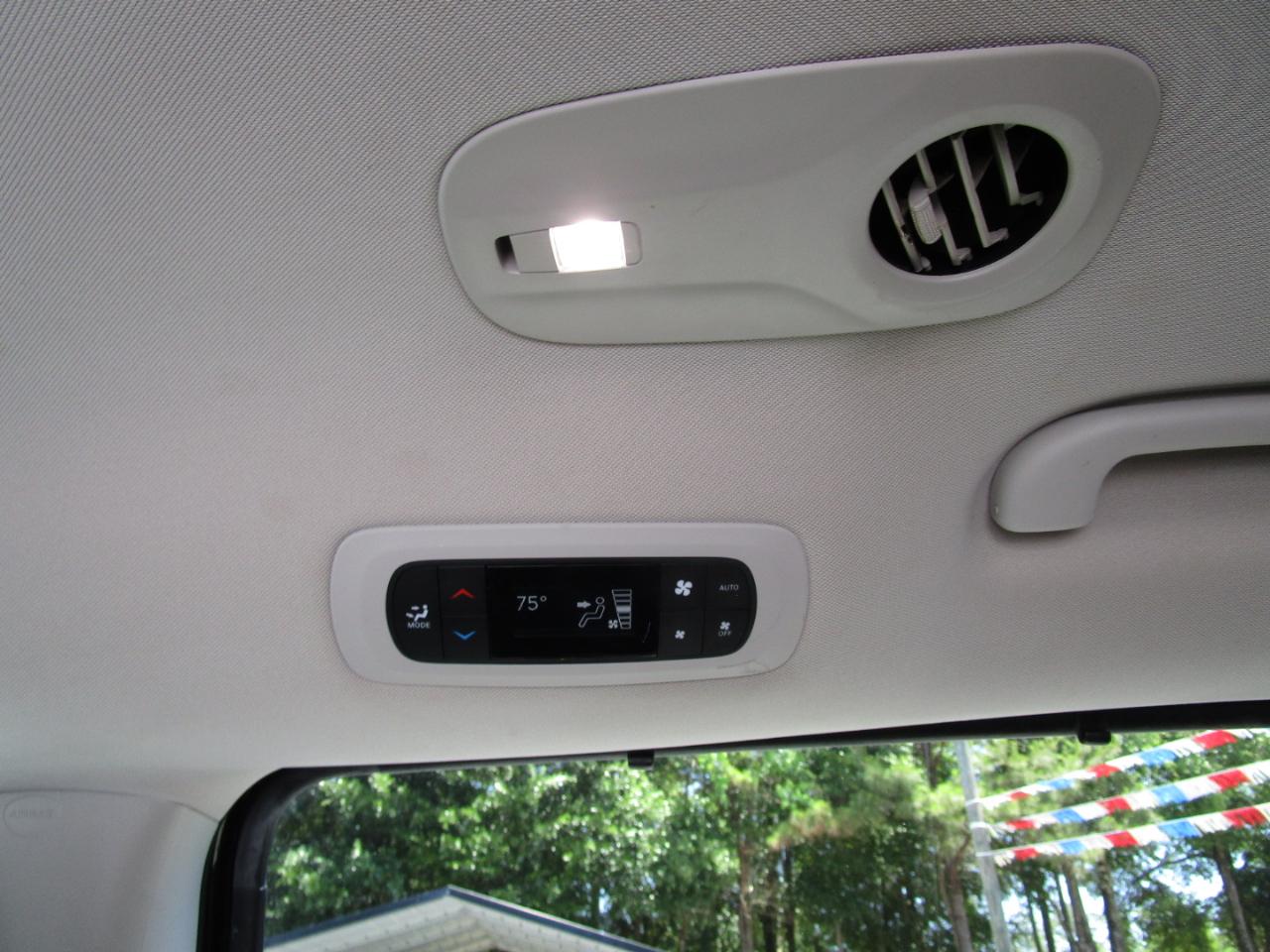 Chrysler Pacifica Touring L FWD 2019