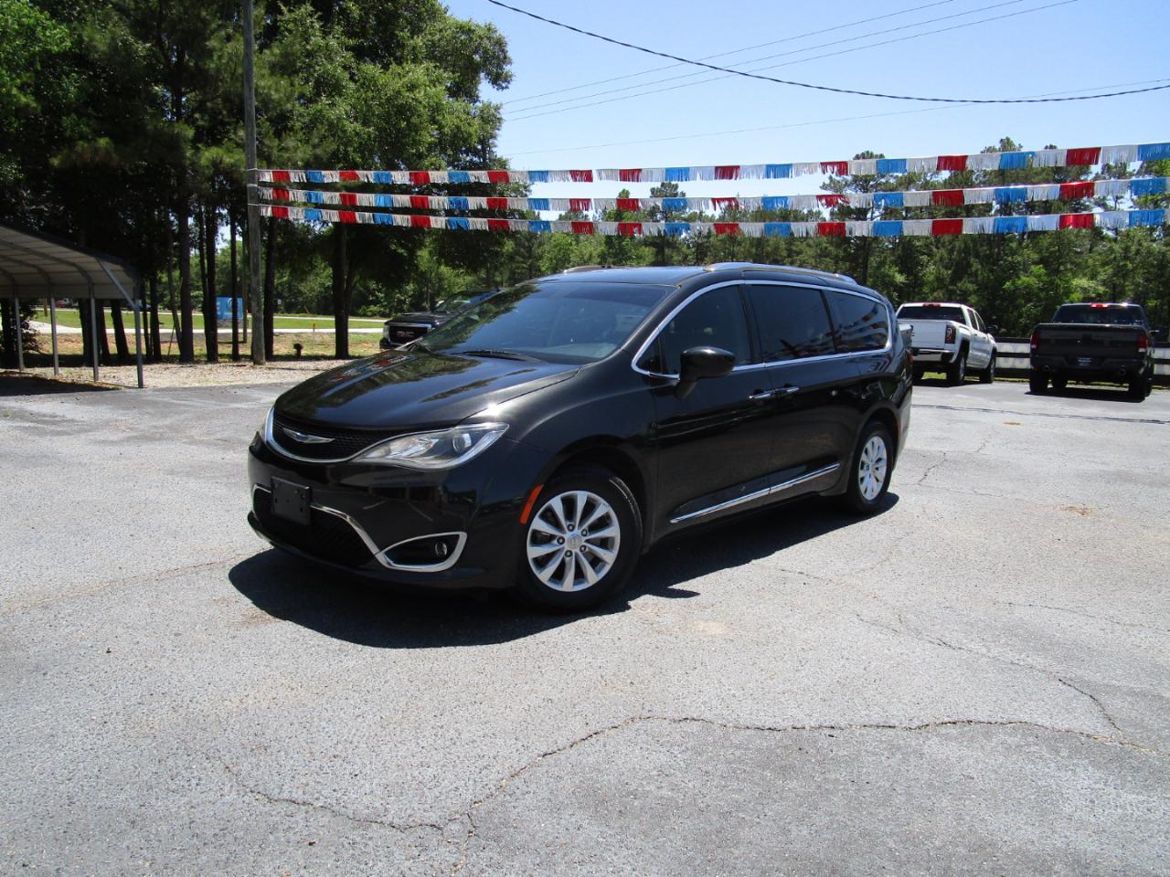Chrysler Pacifica Touring L FWD 2019