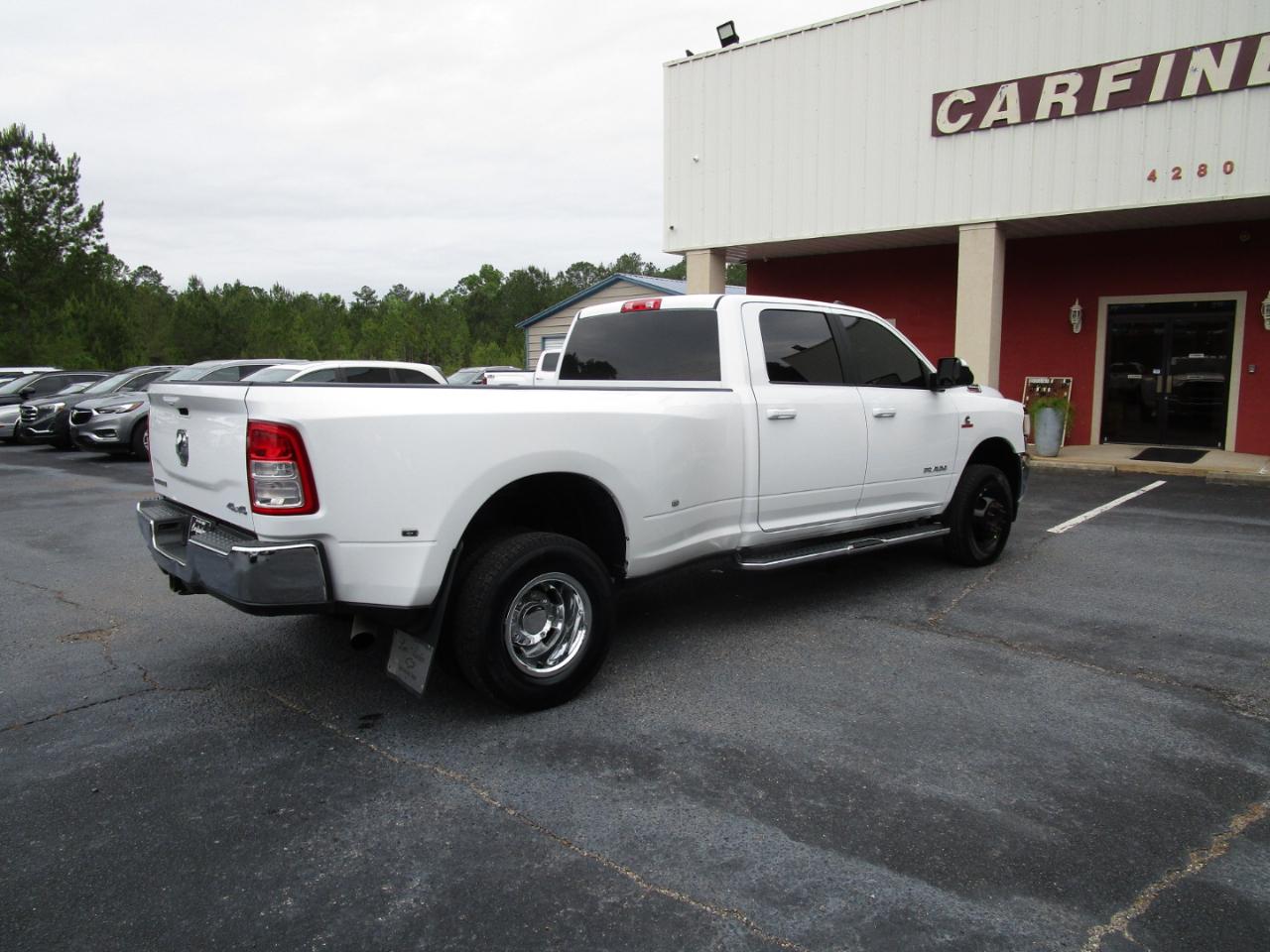 RAM 3500 Big Horn 4x4 Crew Cab 8' Box 2022