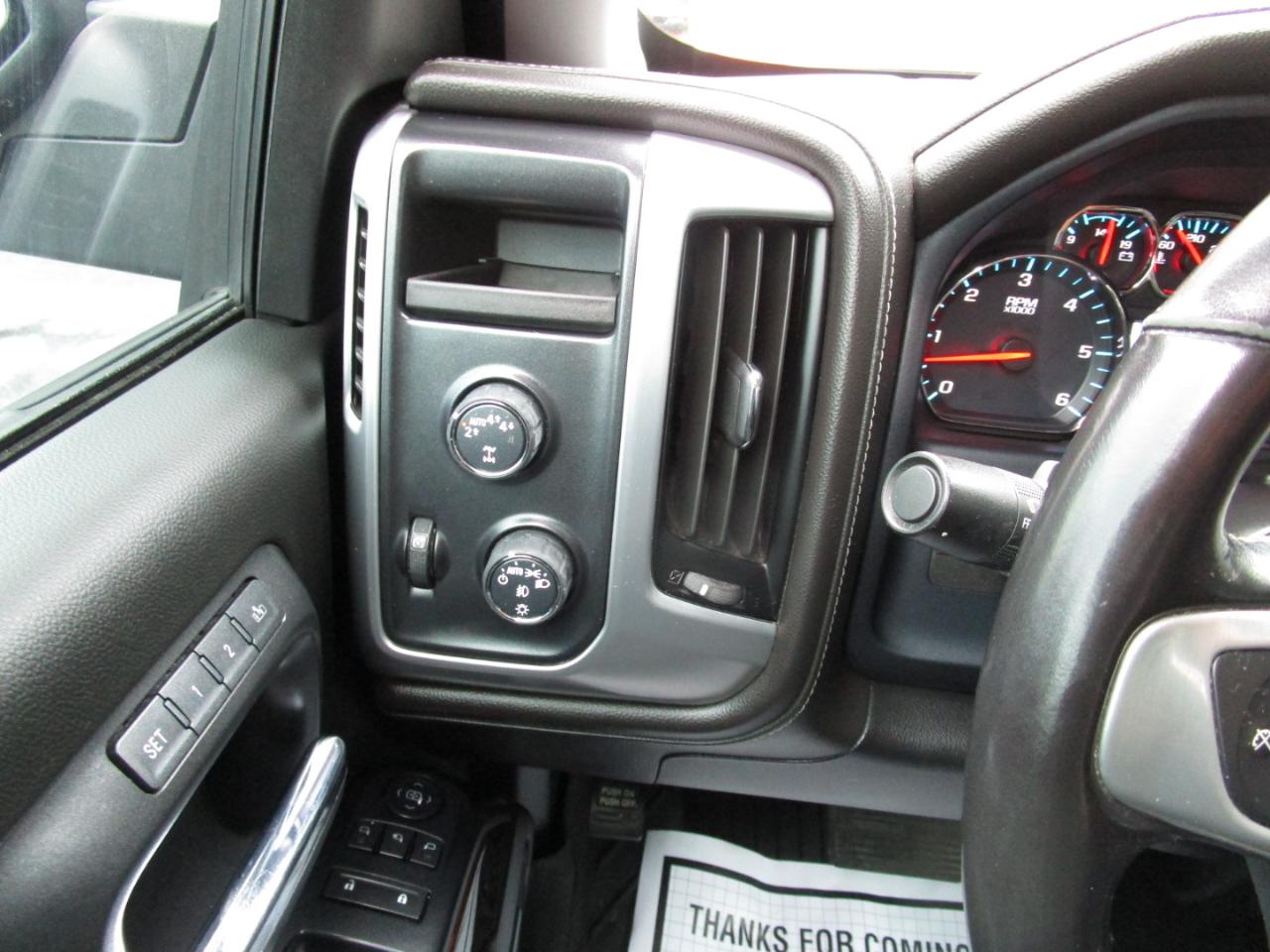 GMC Sierra 1500 4WD Crew Cab 143.5" SLT 2018