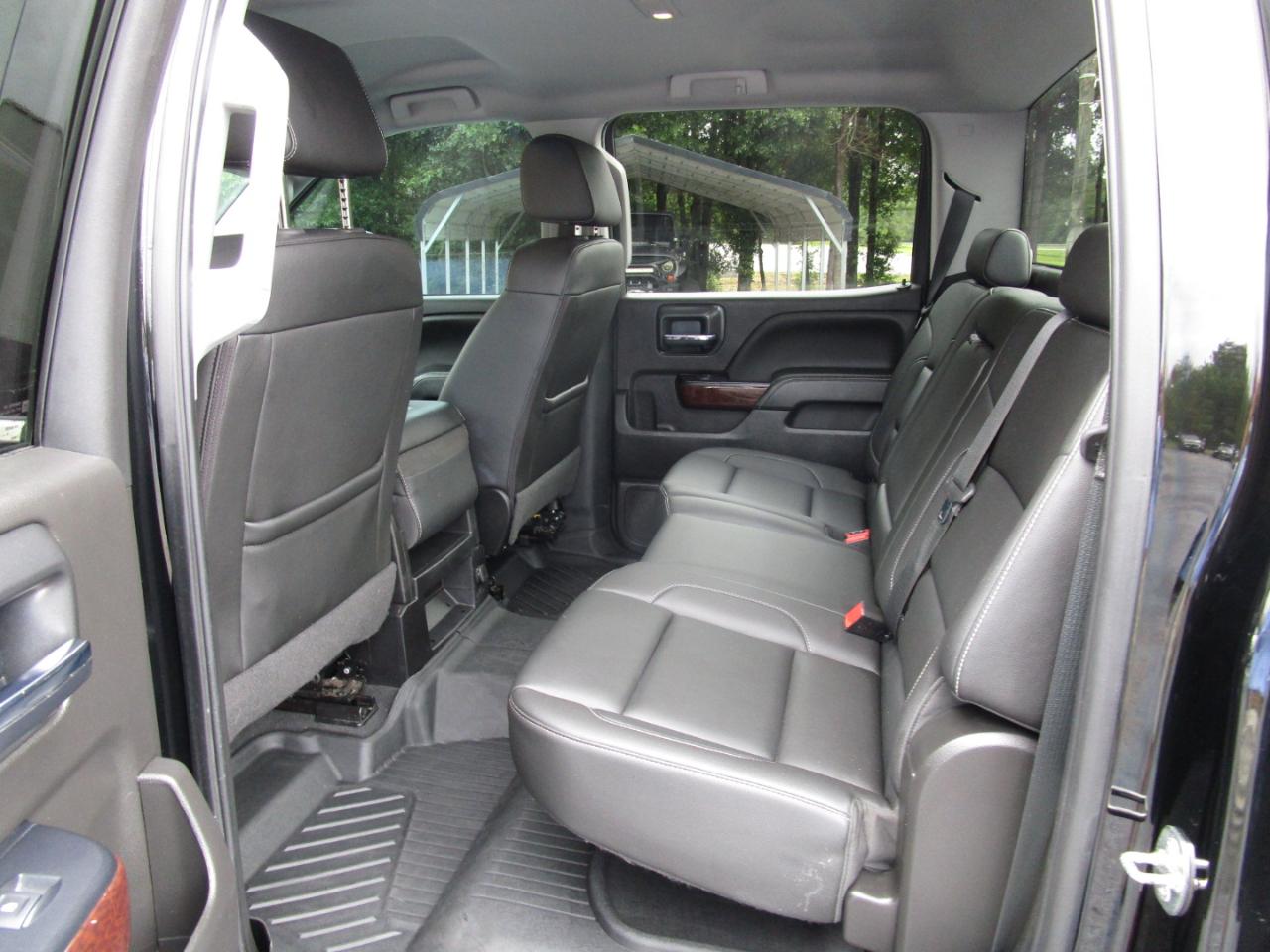 GMC Sierra 1500 4WD Crew Cab 143.5" SLT 2018