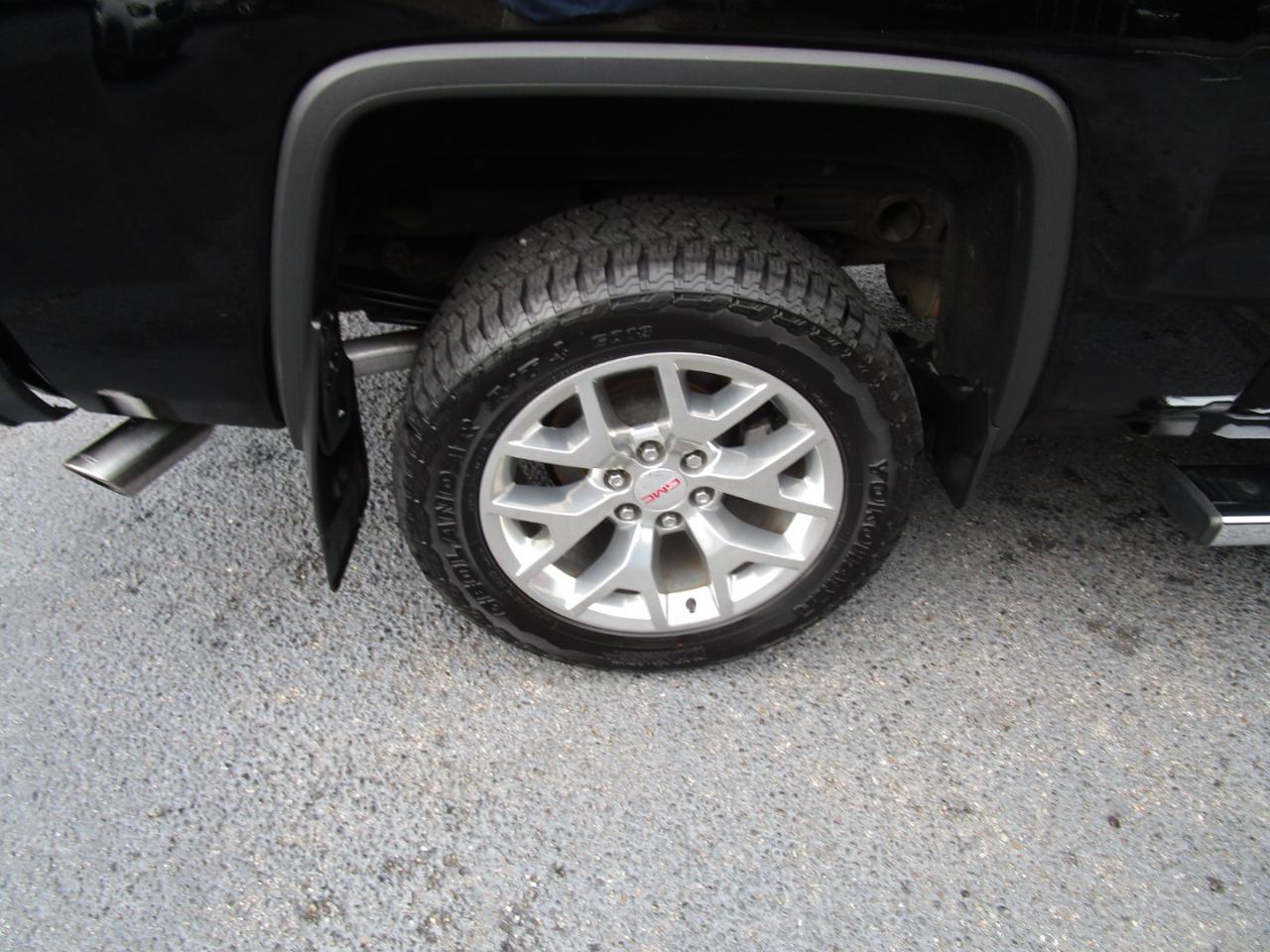 GMC Sierra 1500 4WD Crew Cab 143.5" SLT 2018
