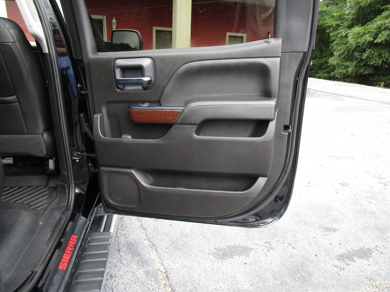 GMC Sierra 1500 4WD Crew Cab 143.5" SLT 2018