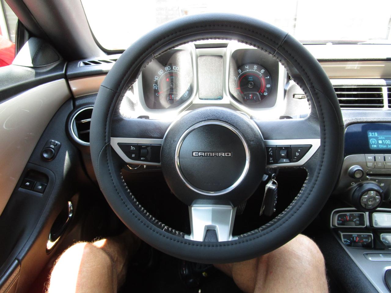 Chevrolet Camaro 2dr Cpe 2SS 2011