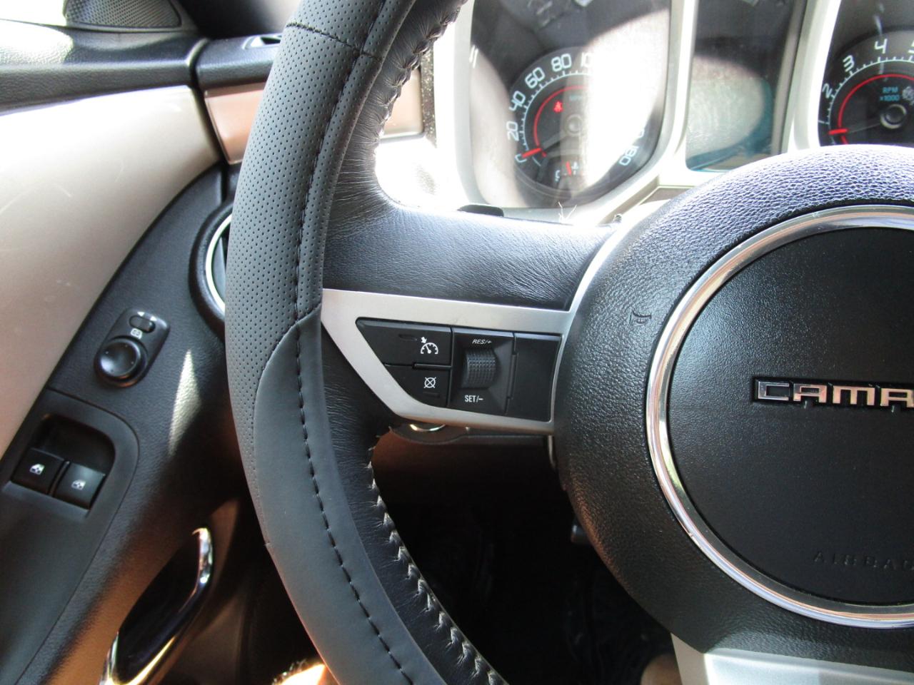 Chevrolet Camaro 2dr Cpe 2SS 2011