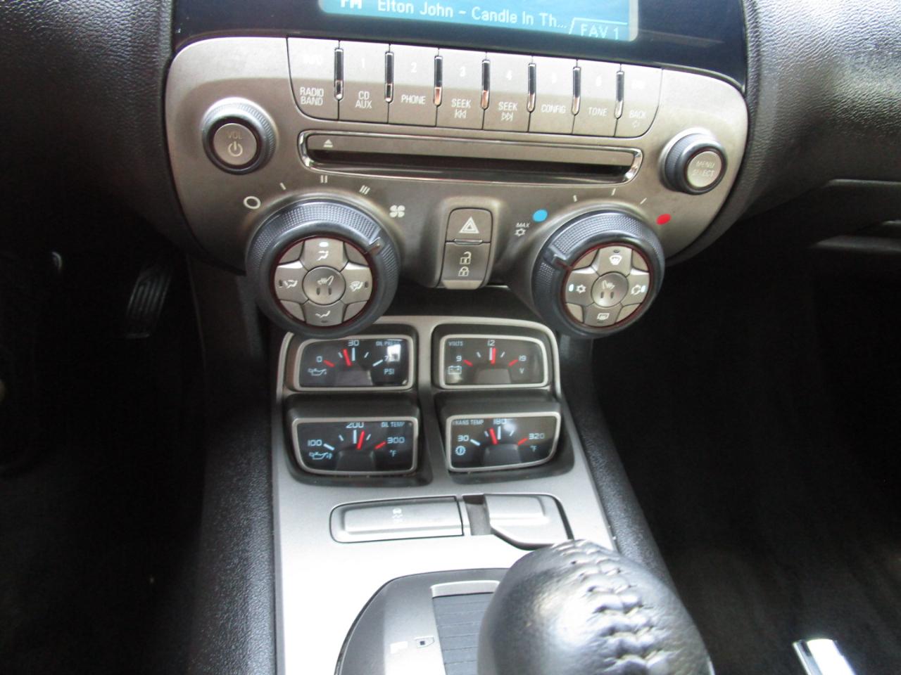 Chevrolet Camaro 2dr Cpe 2SS 2011