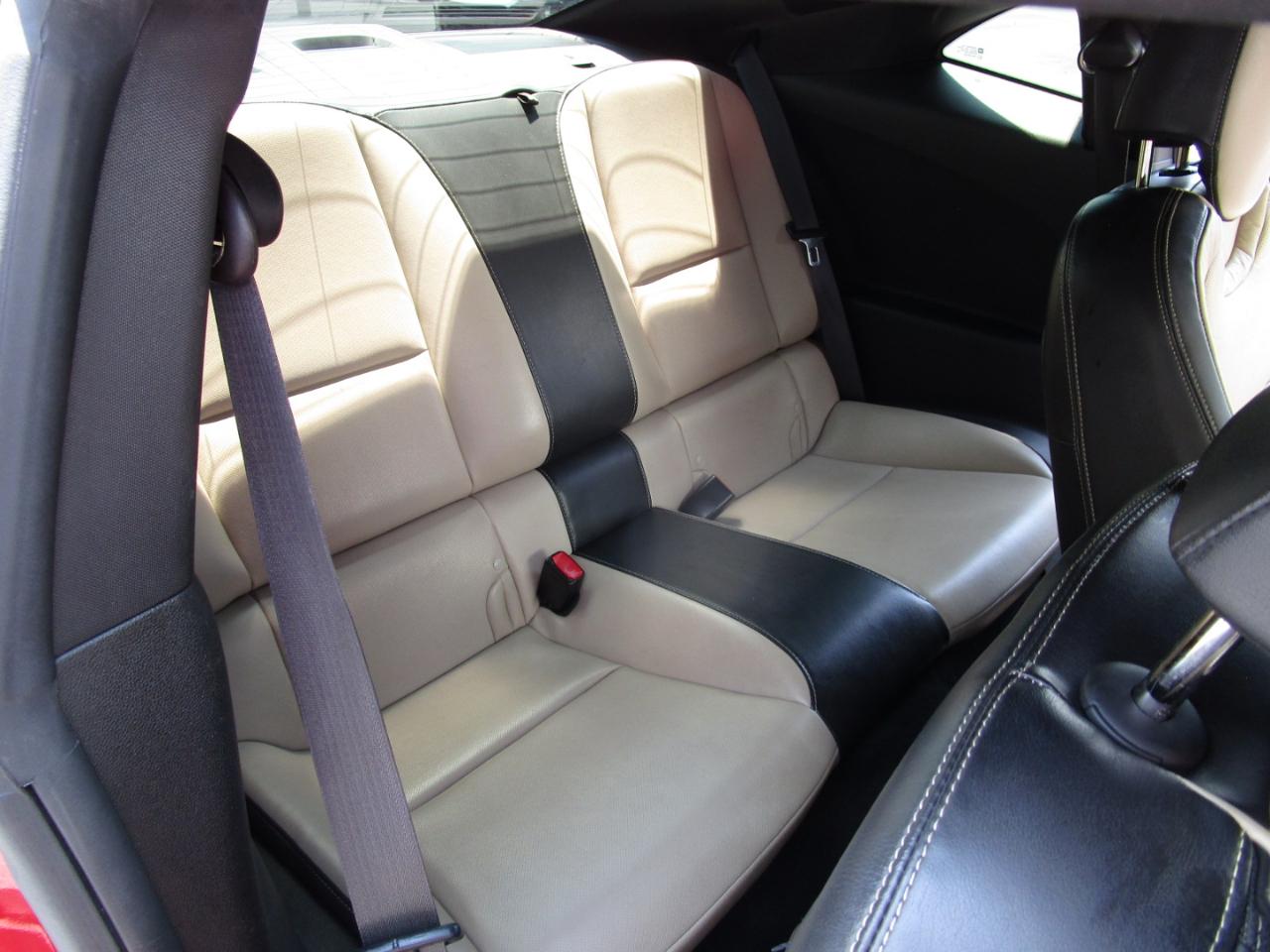Chevrolet Camaro 2dr Cpe 2SS 2011