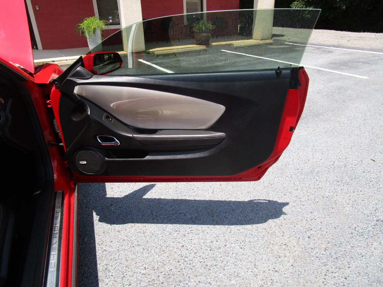 Chevrolet Camaro 2dr Cpe 2SS 2011