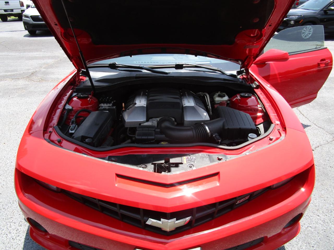 Chevrolet Camaro 2dr Cpe 2SS 2011