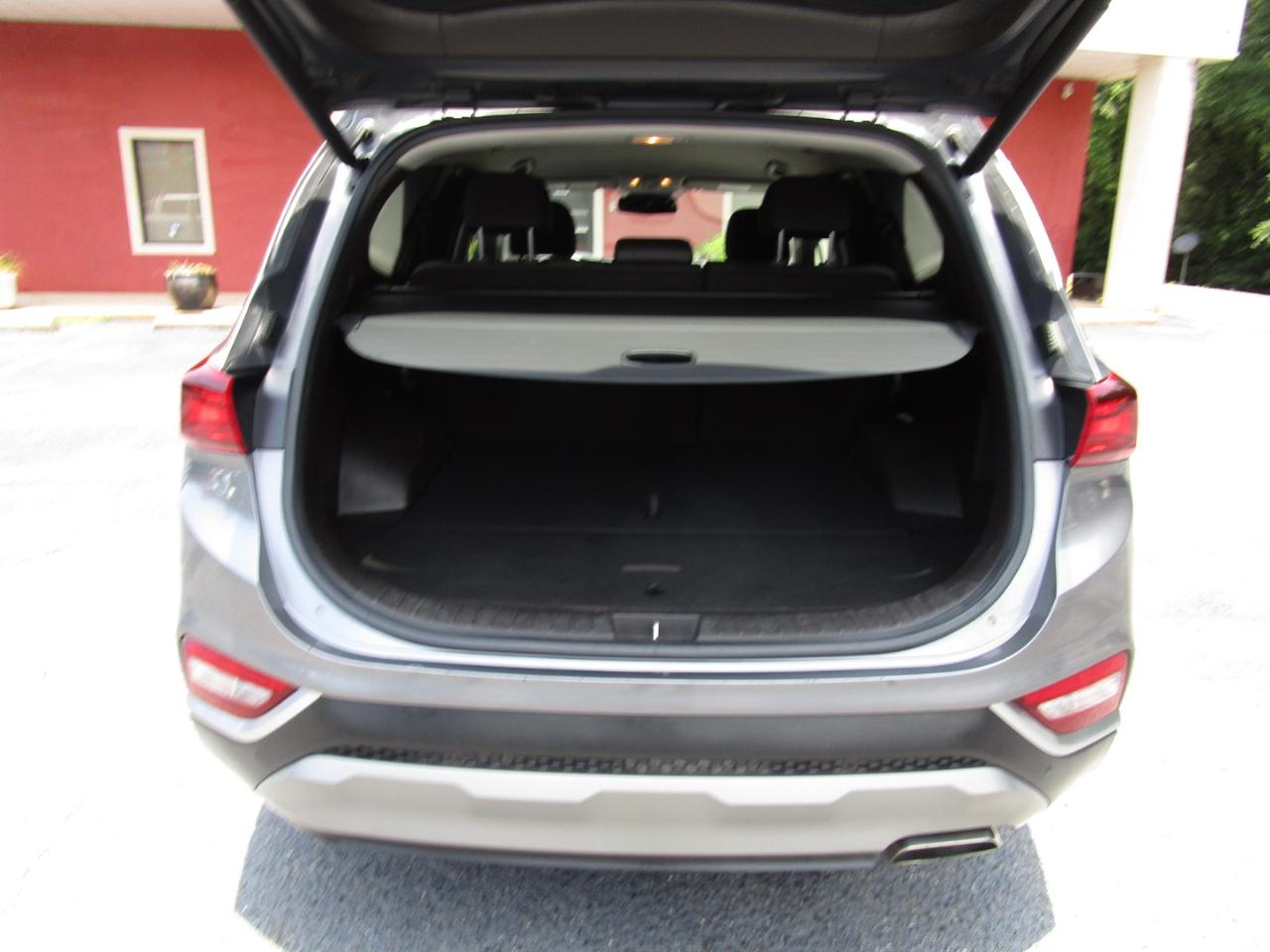Hyundai Santa Fe SEL Plus 2.4L Auto FWD 2019