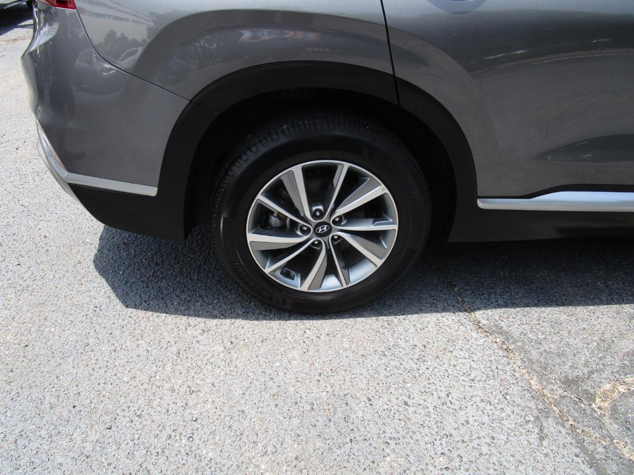 Hyundai Santa Fe SEL Plus 2.4L Auto FWD 2019