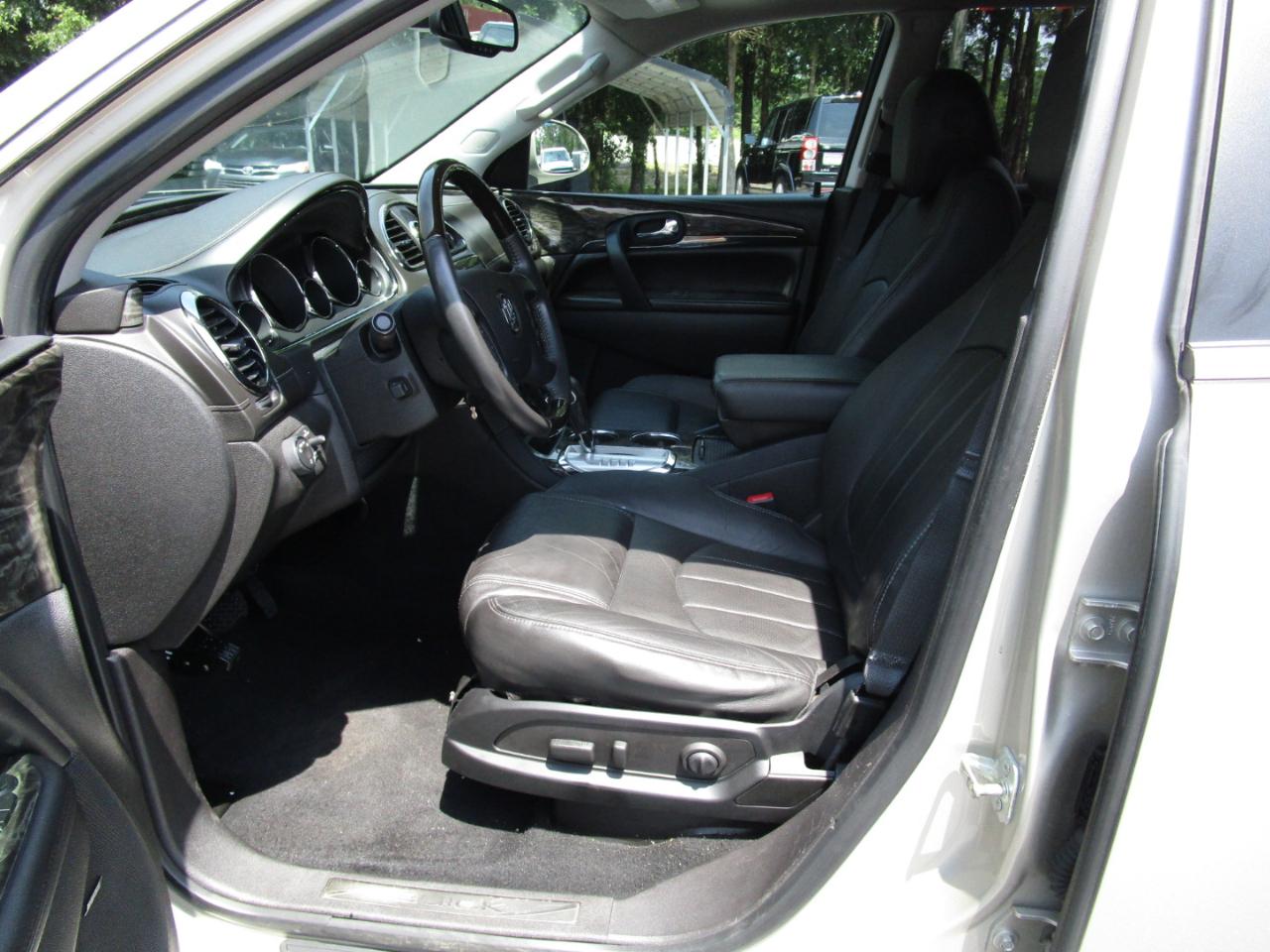 Buick Enclave FWD 4dr Premium 2014