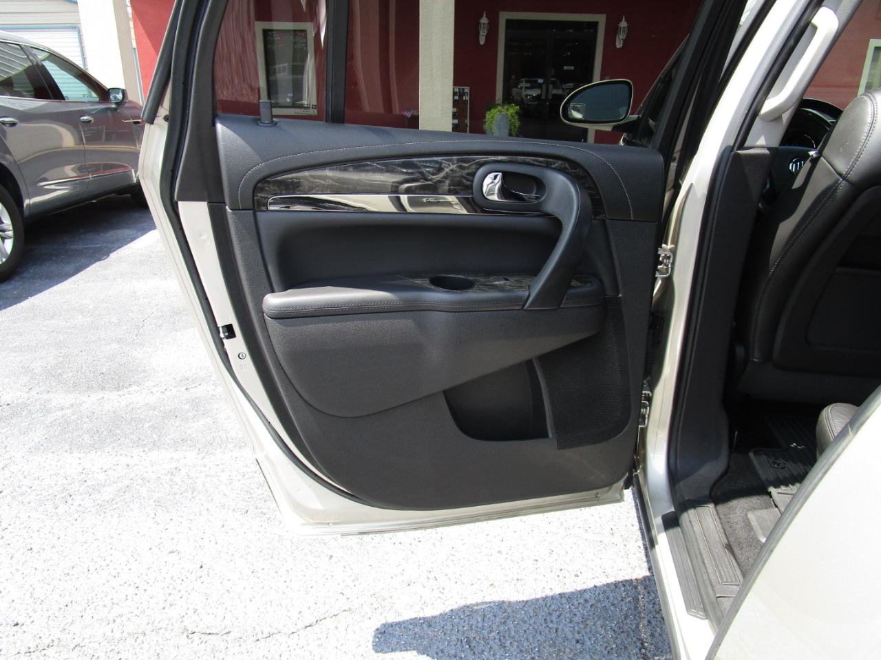 Buick Enclave FWD 4dr Premium 2014