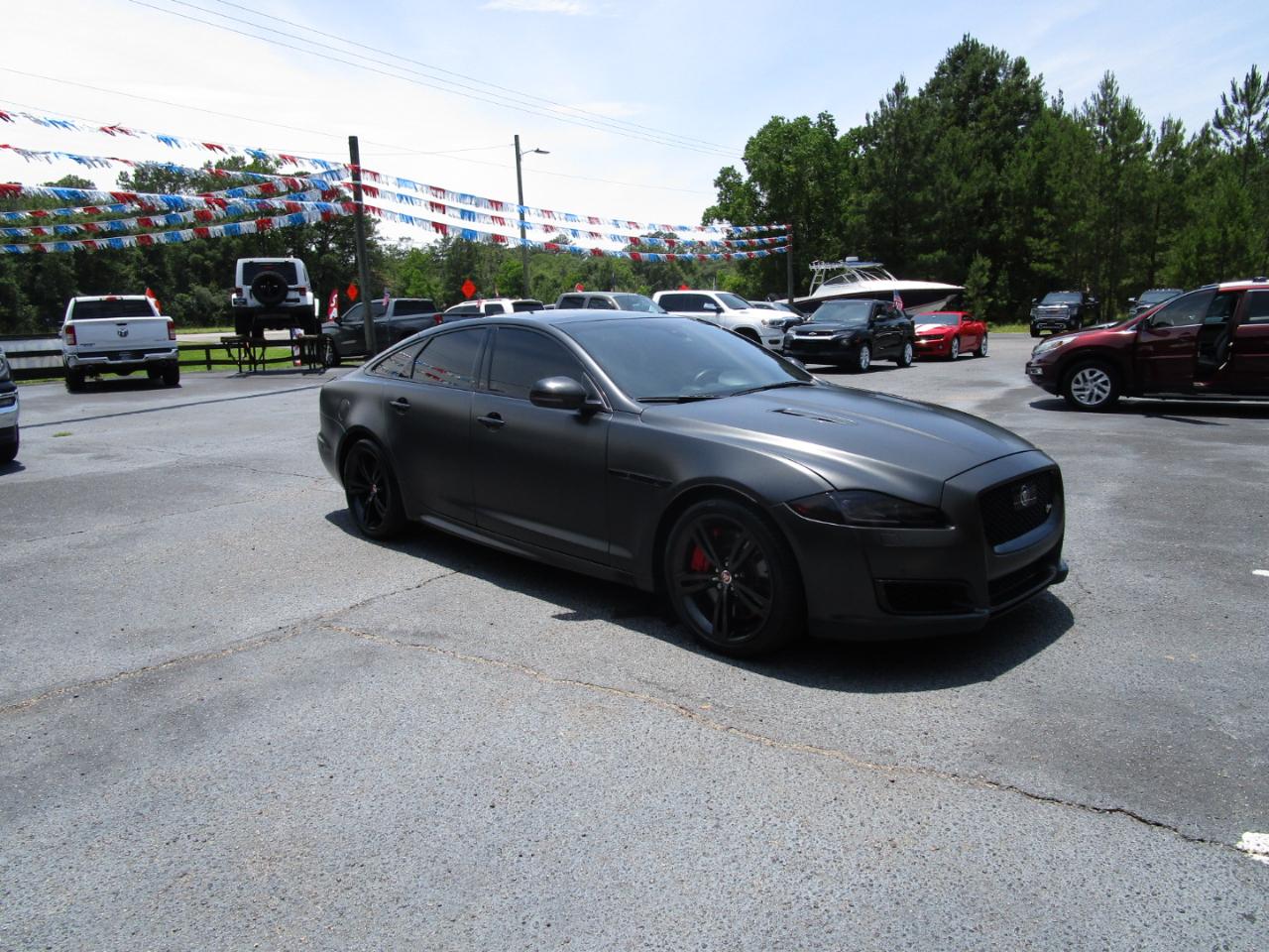 Jaguar XJ 4dr Sdn XJR RWD 2016