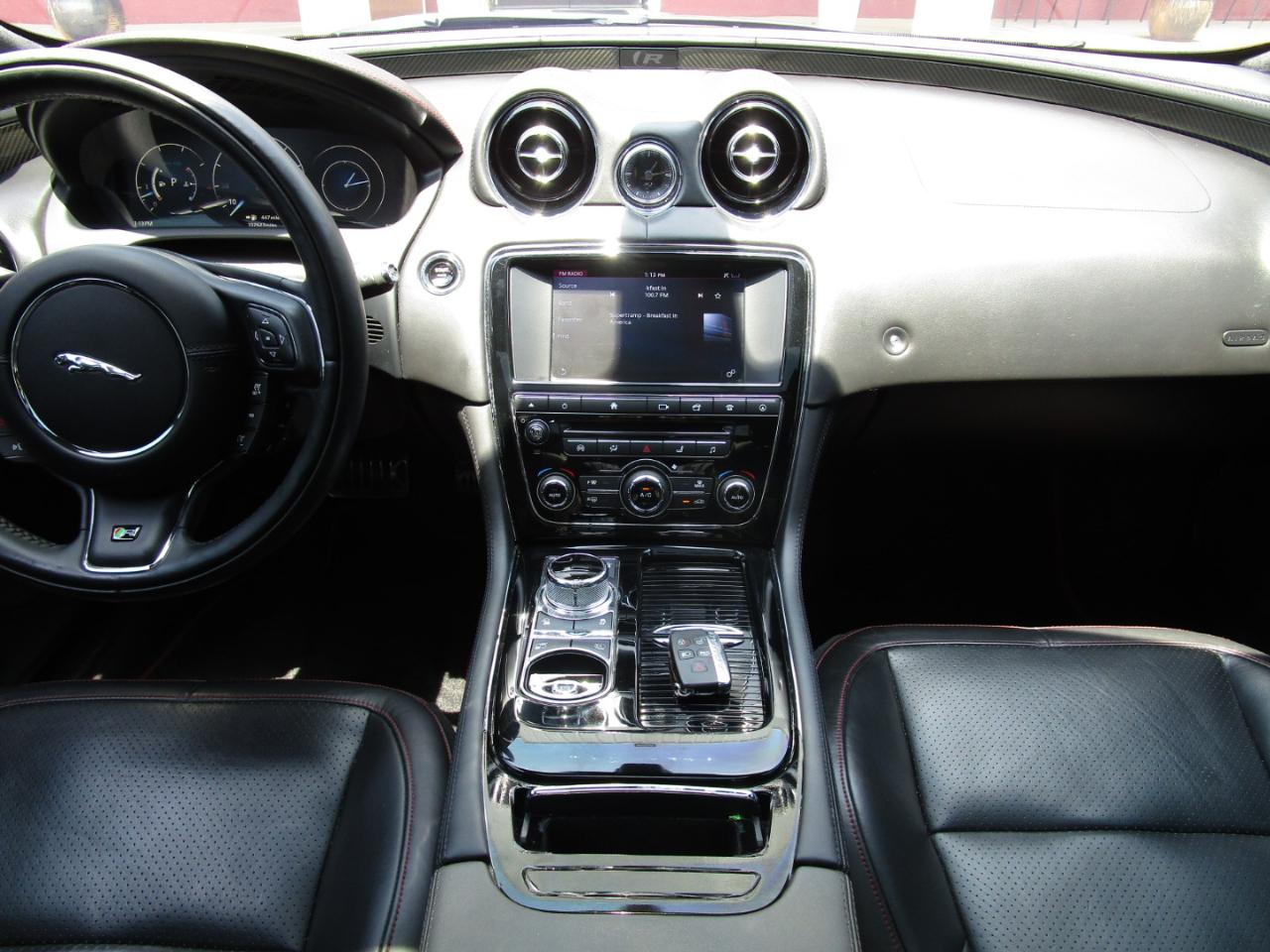 Jaguar XJ 4dr Sdn XJR RWD 2016