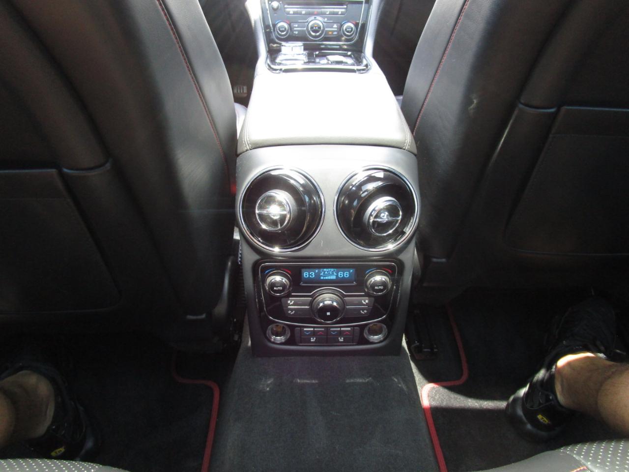 Jaguar XJ 4dr Sdn XJR RWD 2016