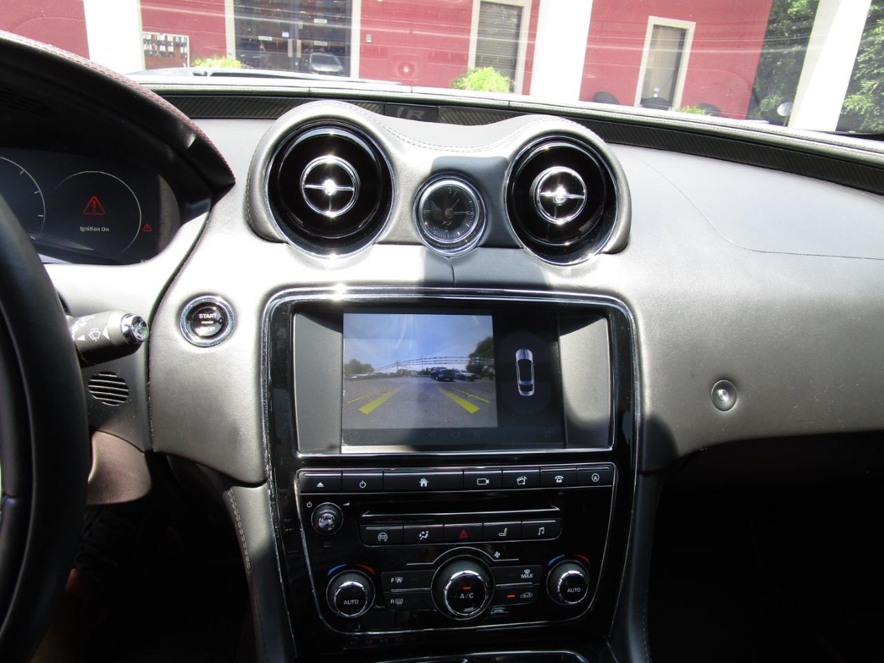 Jaguar XJ 4dr Sdn XJR RWD 2016