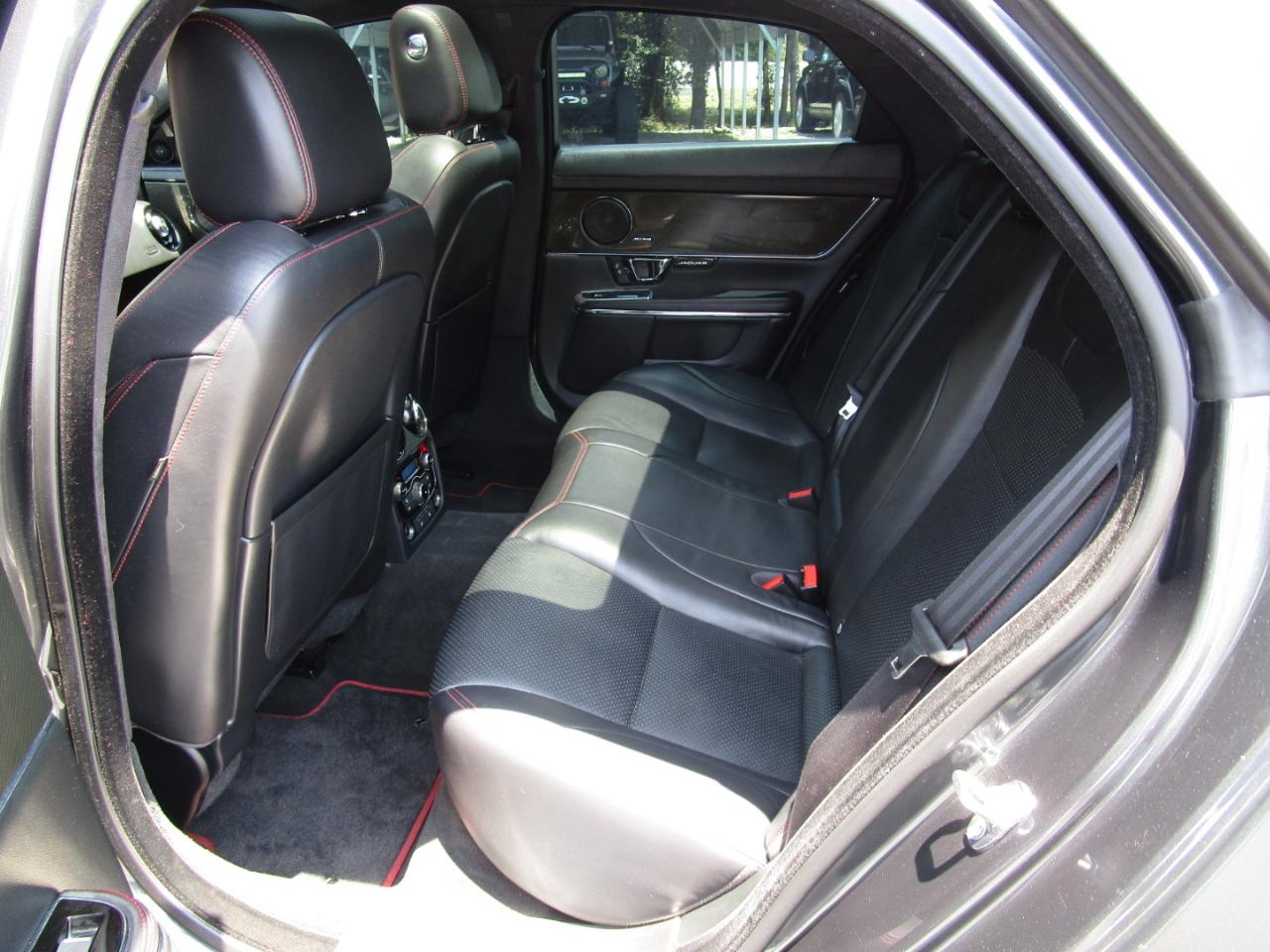 Jaguar XJ 4dr Sdn XJR RWD 2016