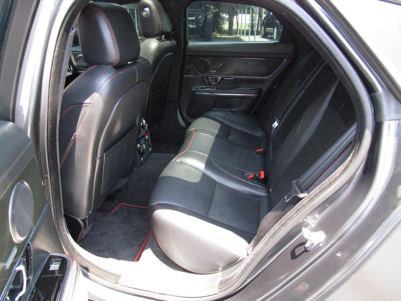 Jaguar XJ 4dr Sdn XJR RWD 2016