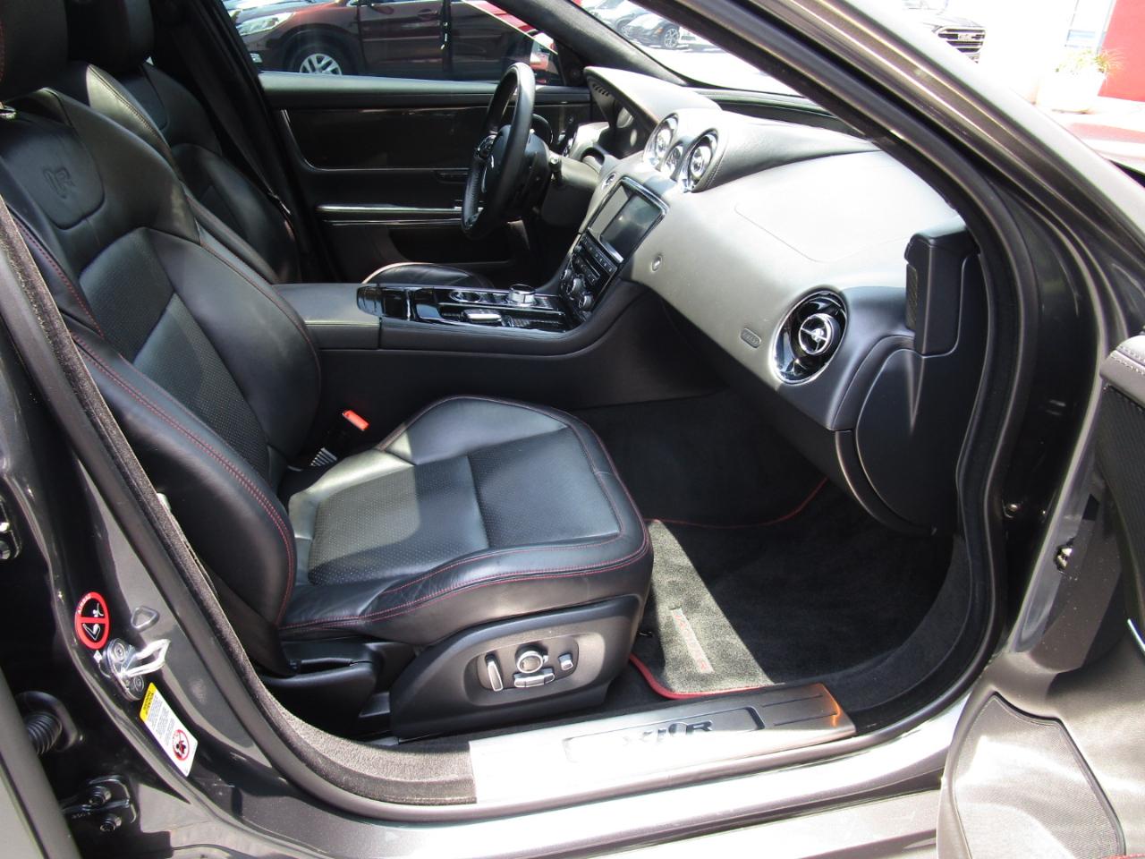 Jaguar XJ 4dr Sdn XJR RWD 2016
