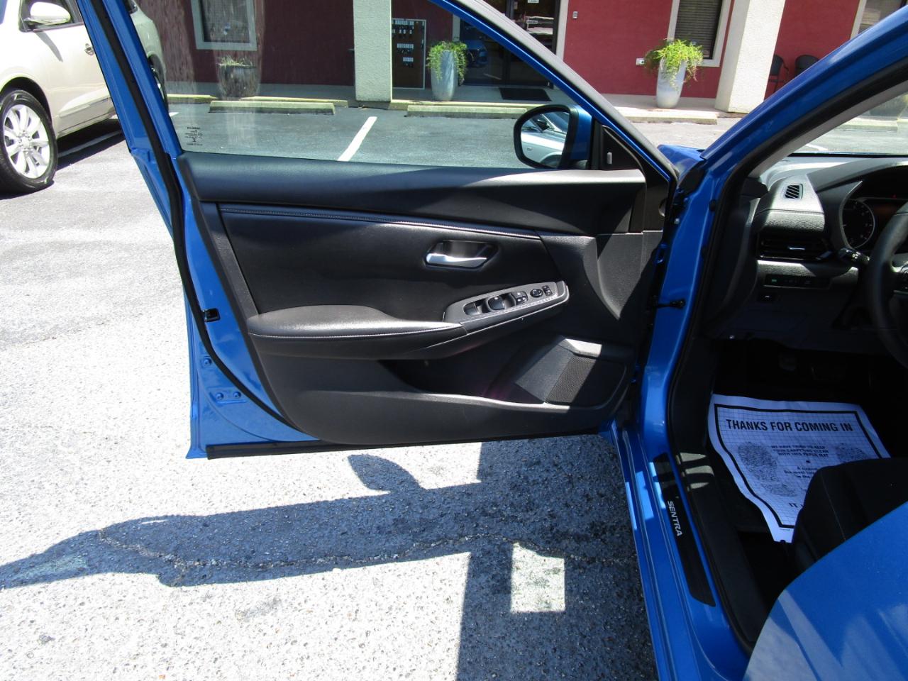 Nissan Sentra SV CVT 2023