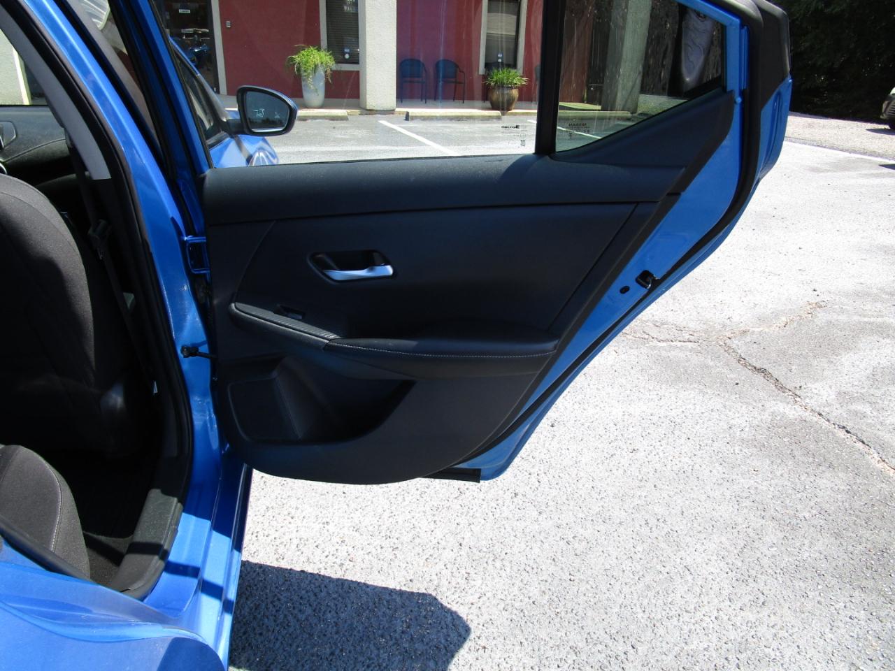 Nissan Sentra SV CVT 2023