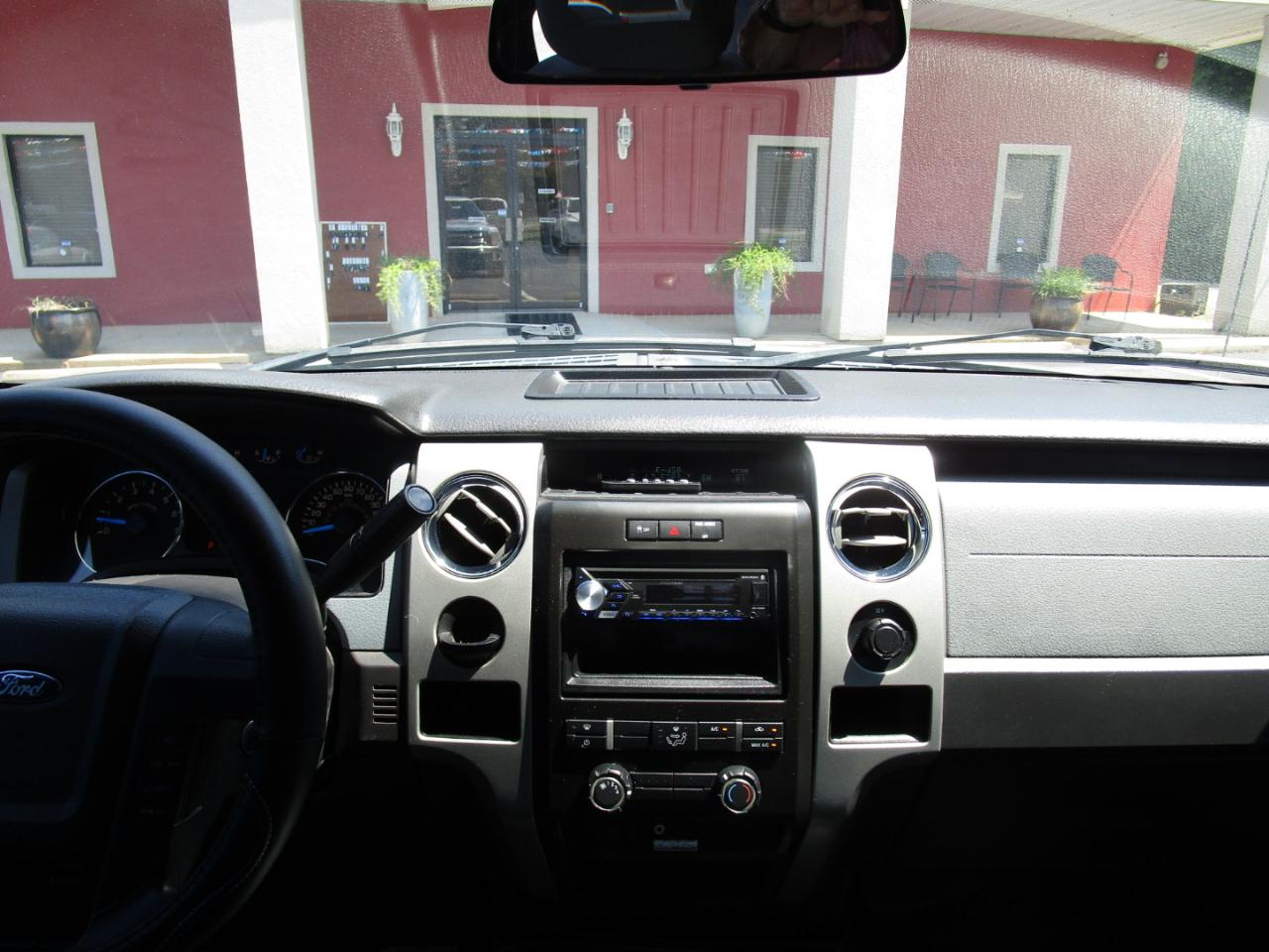 Ford F-150 2WD SuperCrew 145" Platinum 2014